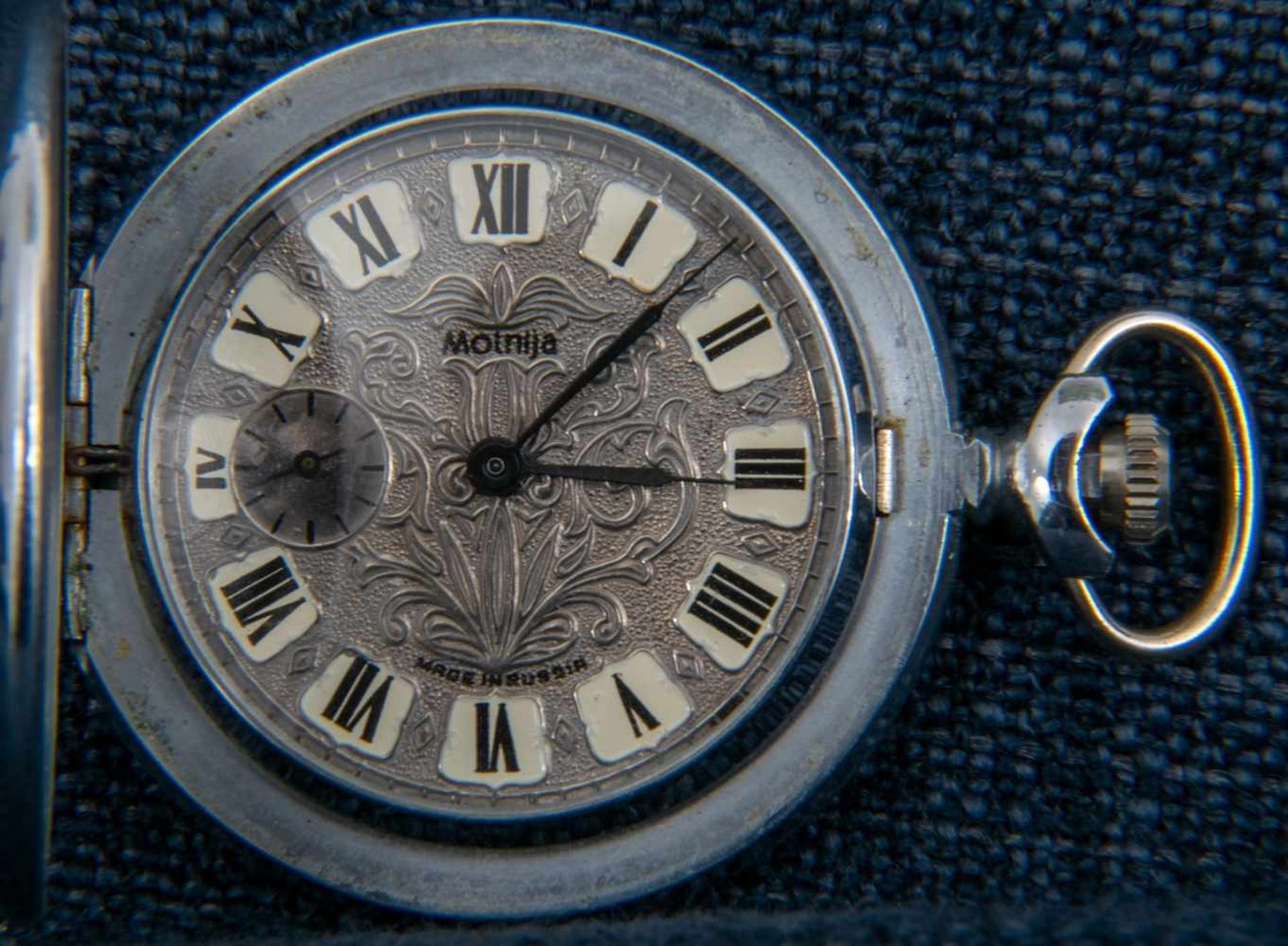 "1941 - 1945" - Savonette- Taschenuhr zur Erinnerung der siegreichen russischen Truppen.