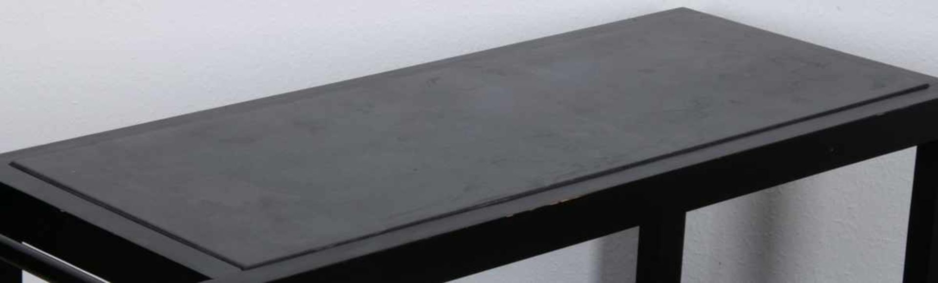 Rollbarer Gartentisch, schwarz lackiertes Nadelholz auf Kunststoffrollen gelagert/bedingt beweglich, - Bild 3 aus 6