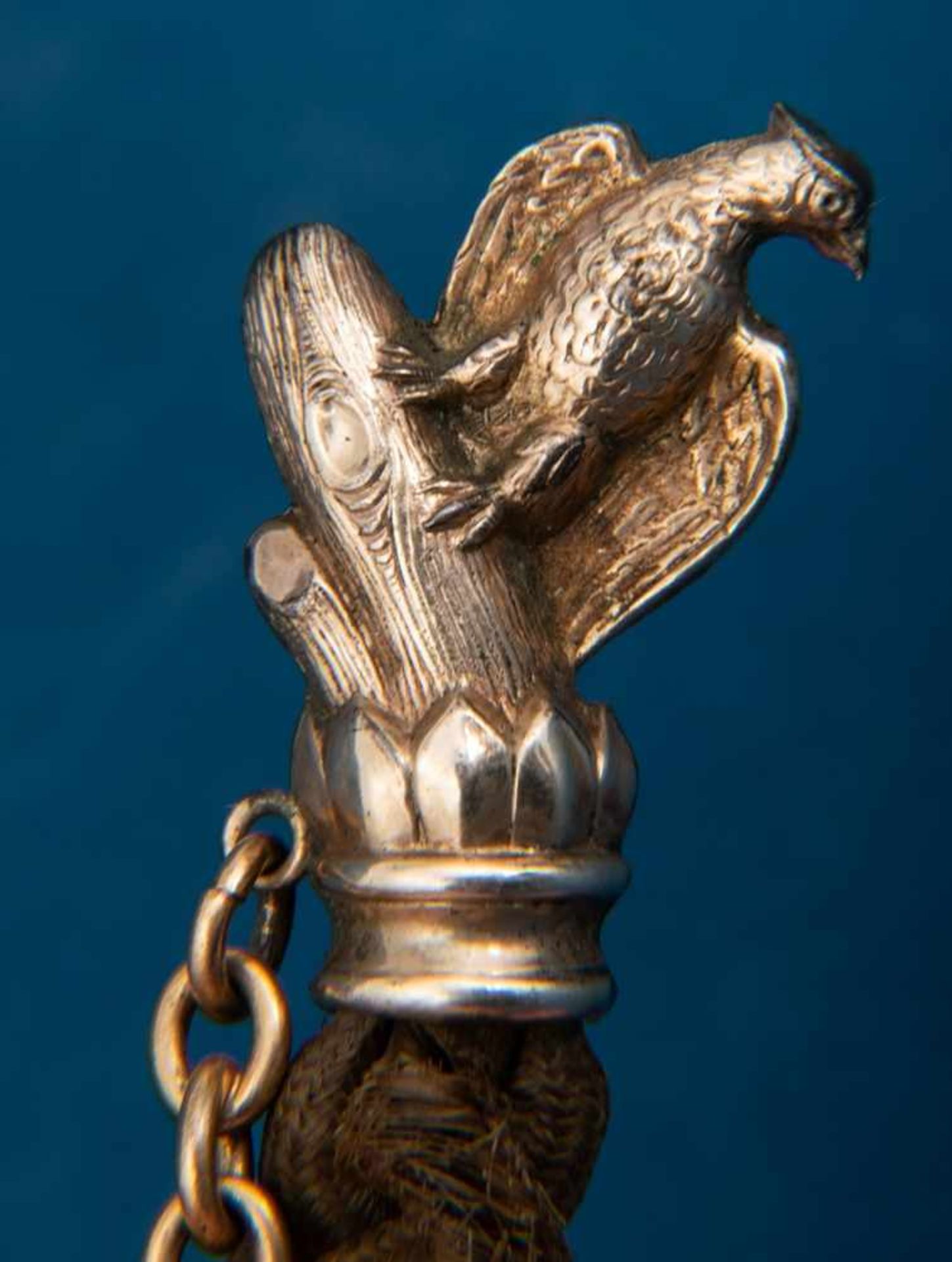 Antike Uhrenkette, geflochtenes Schnürband mit vergoldetem Beschlagwerk & Karabiner- Abschluss, - Bild 5 aus 8
