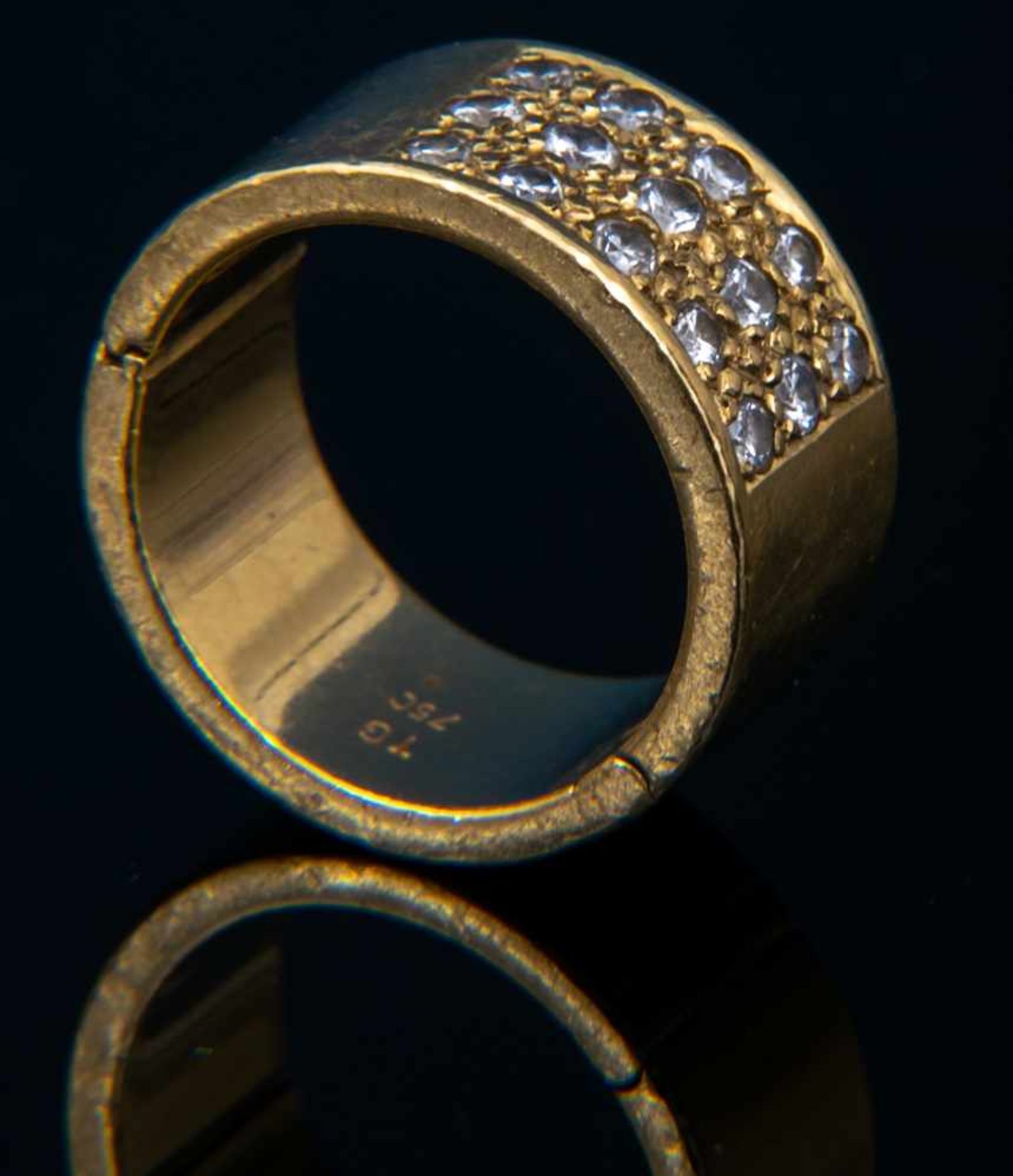 Massiver 750er Gelbgold-Unisex-Ring mit raffinierter, scharnierter Fassung, gestempelt "750 - TG", - Bild 5 aus 10