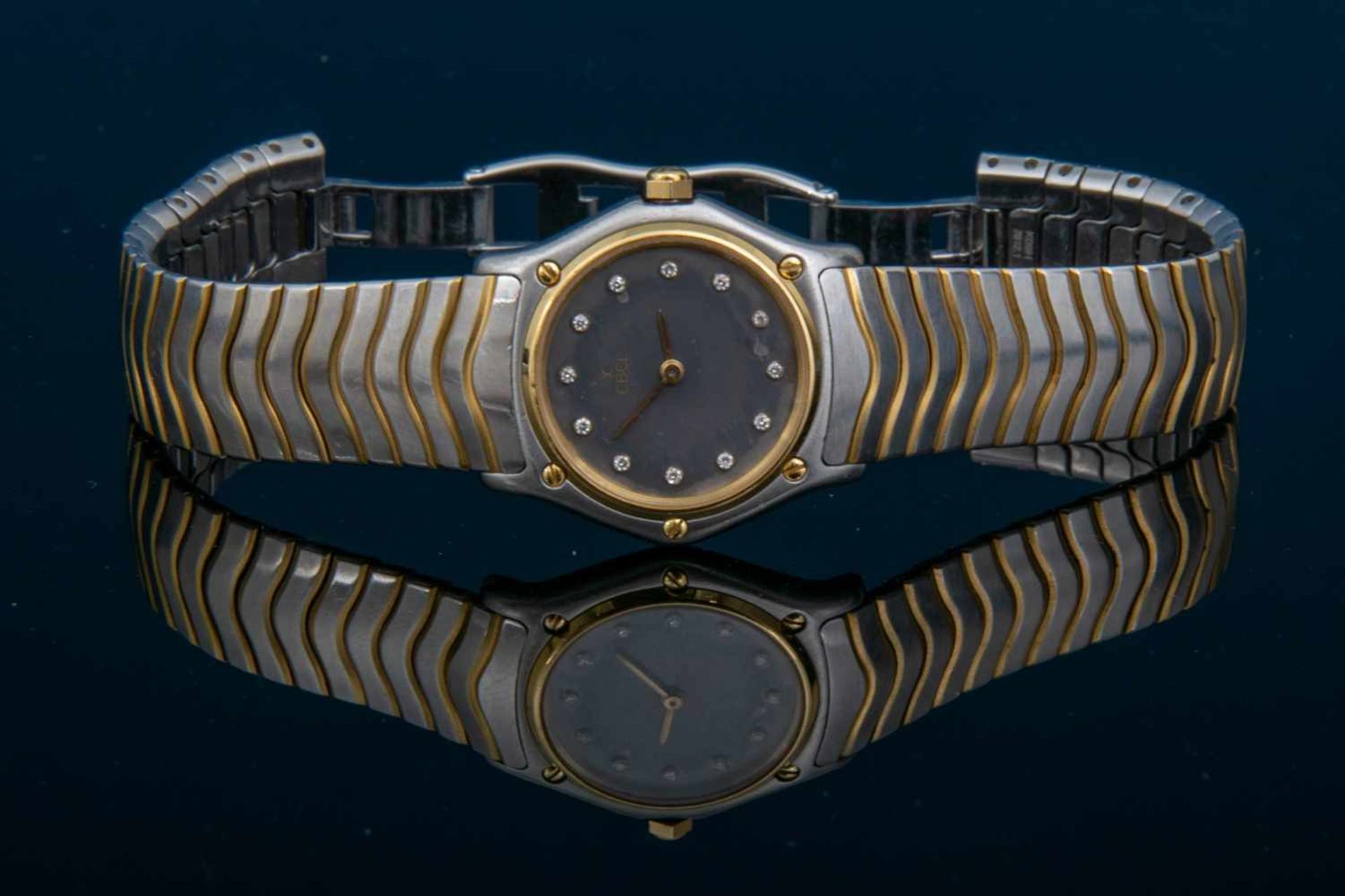 EBEL - CLASSIC WAVE. Gehäuse & Armband in Stahl/Gold Ausführung mit Faltschließe. Ungeprüftes - Bild 3 aus 11