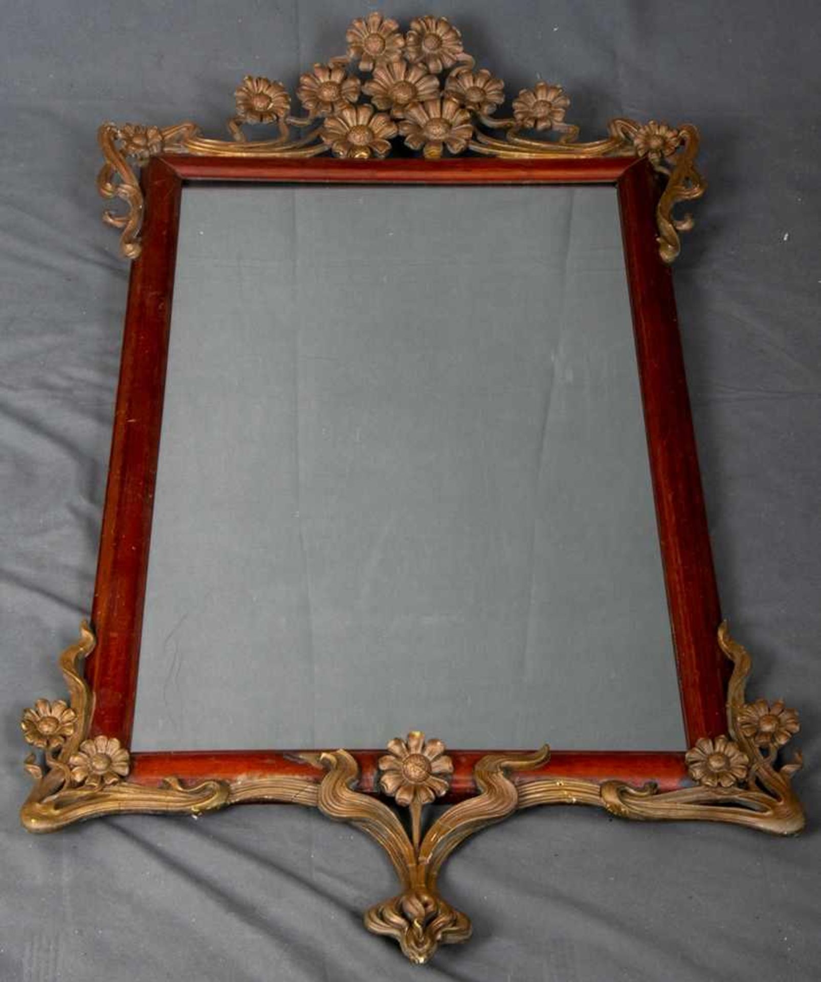 Antiker Spiegel, Jugendstil um 1900, rechteckiger Spiegelrahmen mit angesetztem Stuckrankendekor ( - Bild 2 aus 5