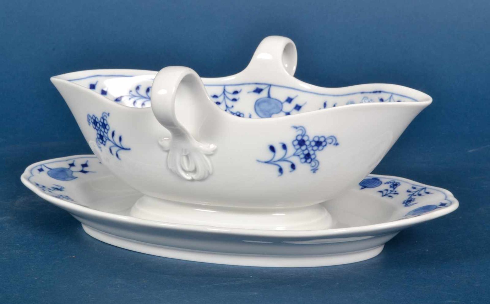 Ovale Henkelsauciere, Meissen, 1. Wahl, sehr schöner Erhalt, Länge ca. 25 cm.- - -20.00 % buyer's