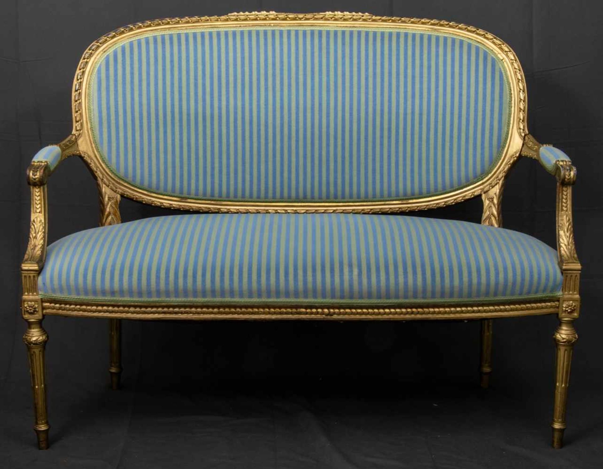 Zweisitzige Polsterbank/Sofa im Louis XVI-Stil, 19./20. Jhd., ältere Restauration, Lehnenhöhe ca. 94