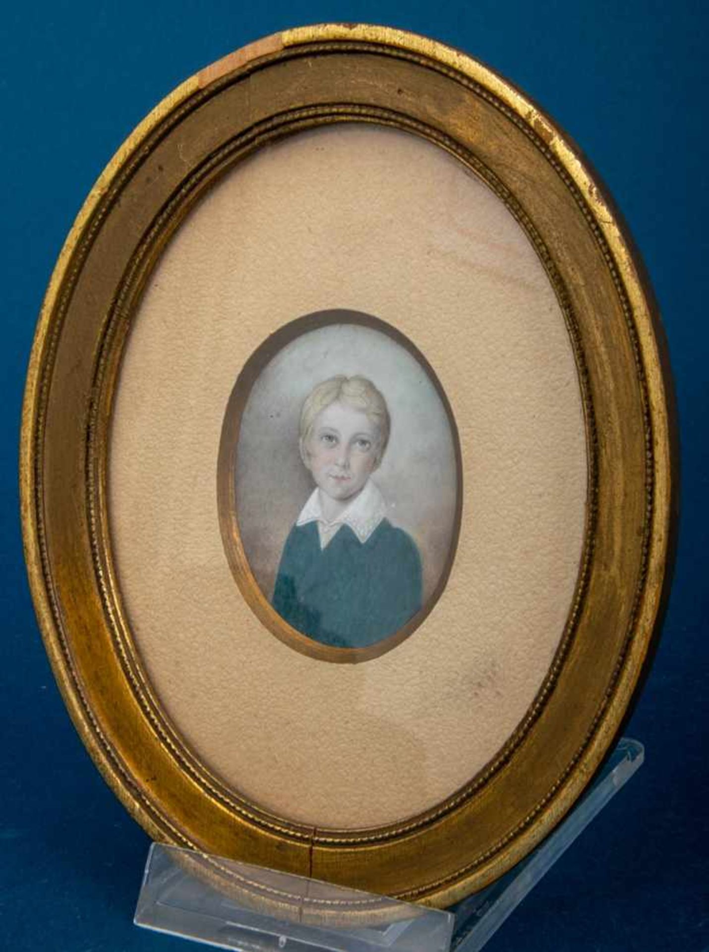 Miniatur eines Knaben um 1820, hinter Glas gerahmte Gouache auf Elfenbein, ca. 57 x 45 mm, Rahmen - Bild 4 aus 4