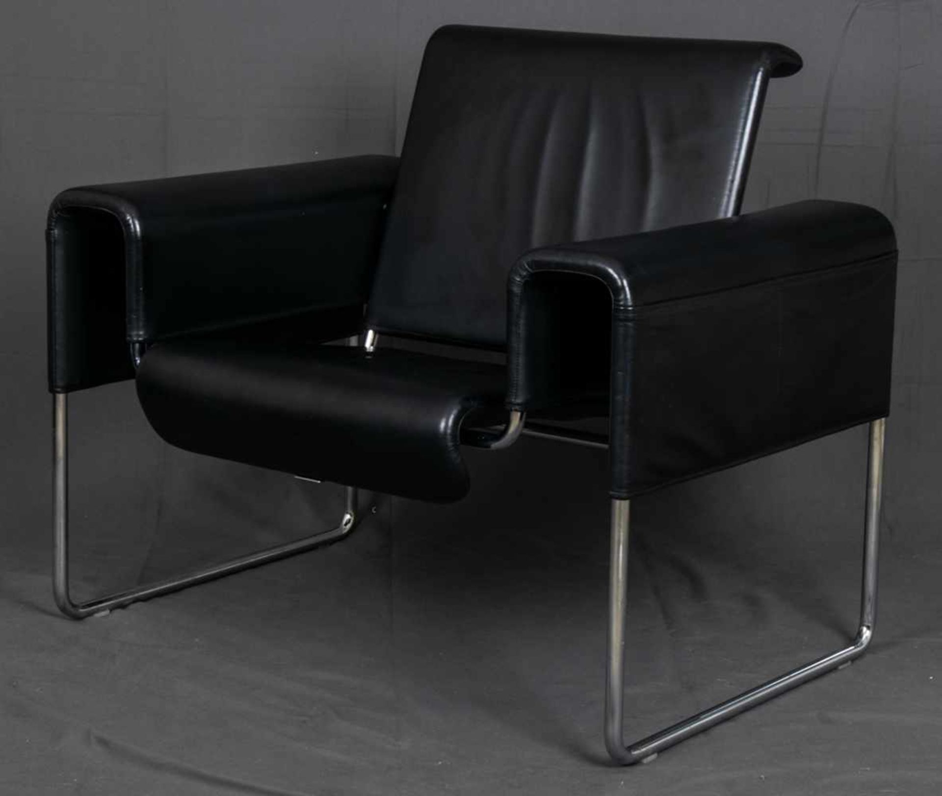 Lounge-Sessel "MOOD"-Design Studio 7.5, 2006. L & C ARNOLD, Stendal. Stahlrohrsessel mit schwarzer - Bild 3 aus 7