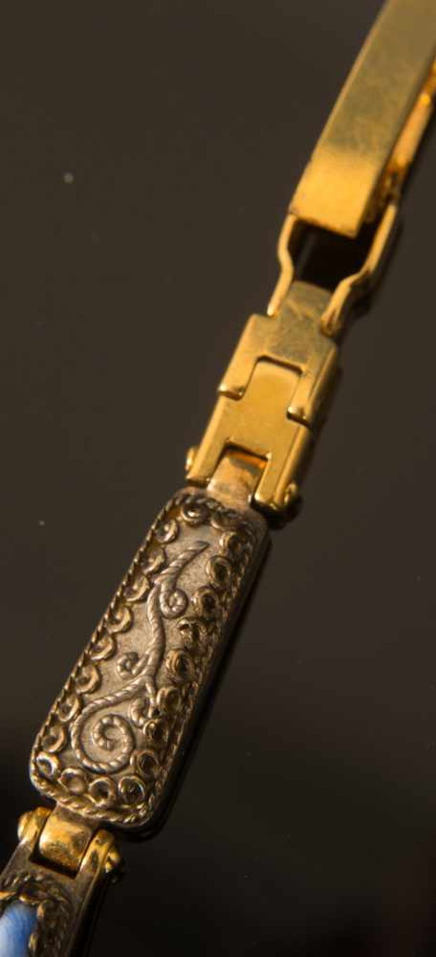 Elegante Damenarmbanduhr der Marke "LUCH", ungeprüftes Quarzwerk, vergoldetes und teilemailliertes - Bild 5 aus 9