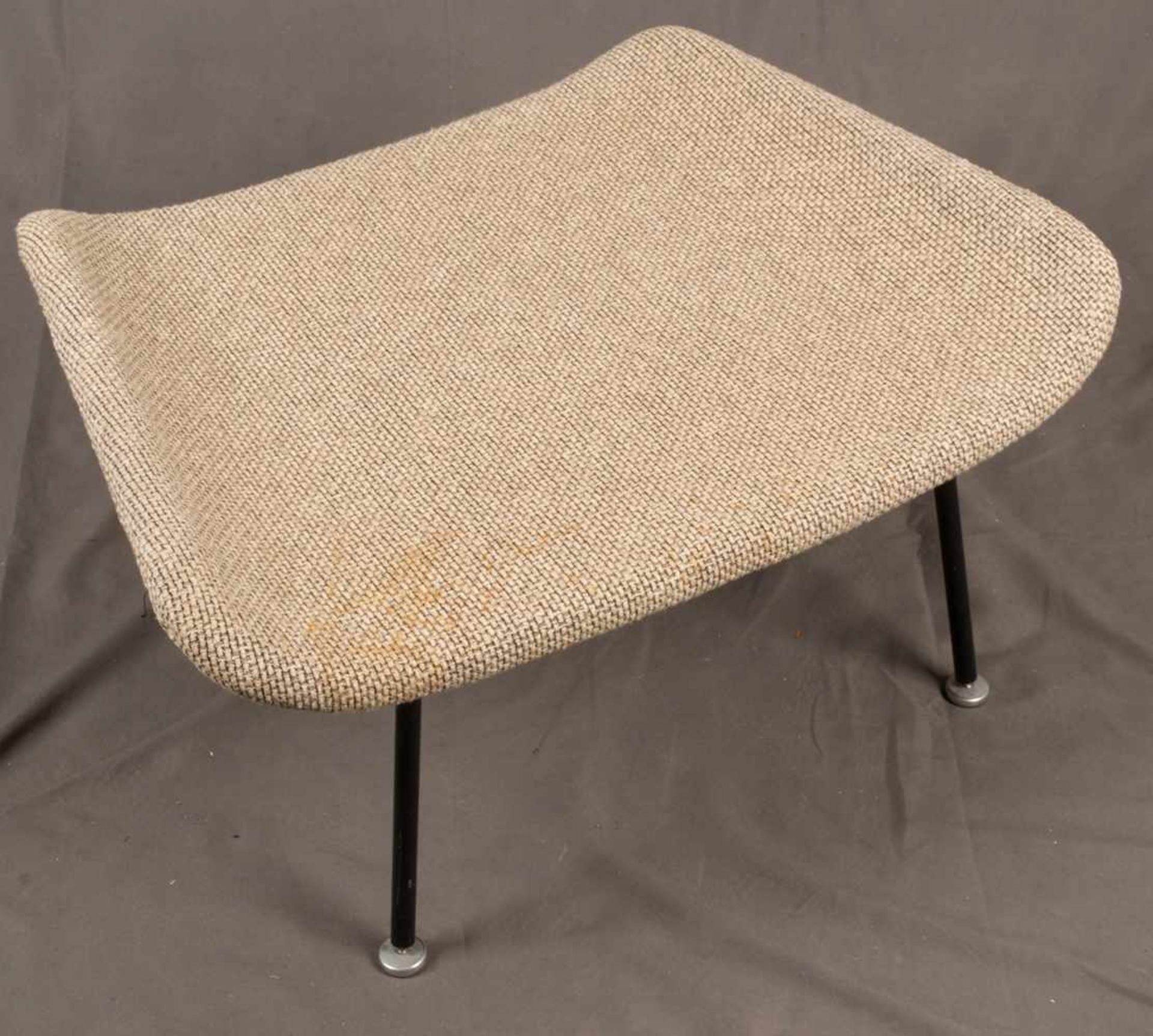 "WOMB" - Chair & Ottomane, designed by Eero Saarinen (1910 - 1961), Hersteller (wohl) Knoll - Bild 12 aus 16