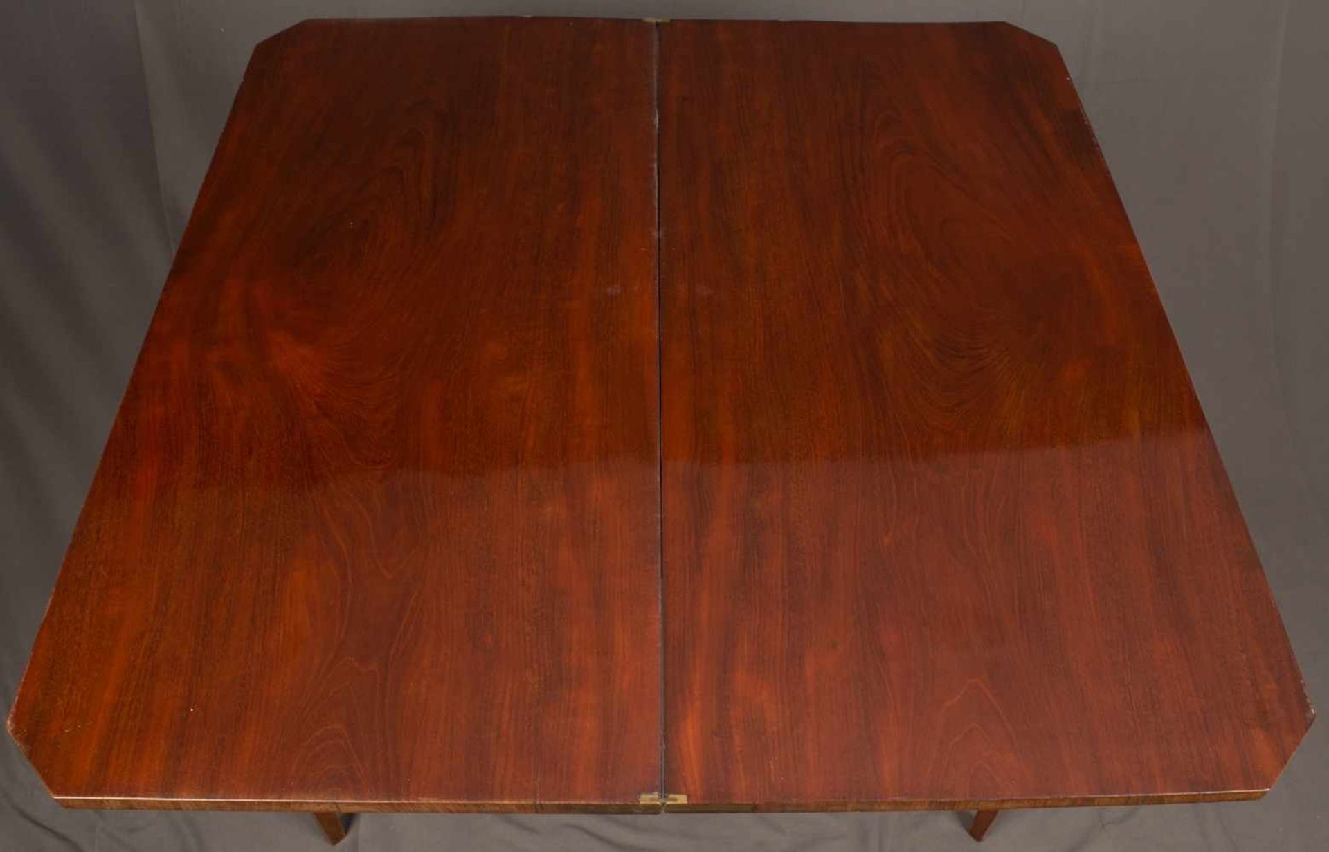 Eleganter Konsoltisch, Biedermeier um 1820, Mahagoni massiv u. furniert; unterer Abschluss des - Bild 17 aus 22