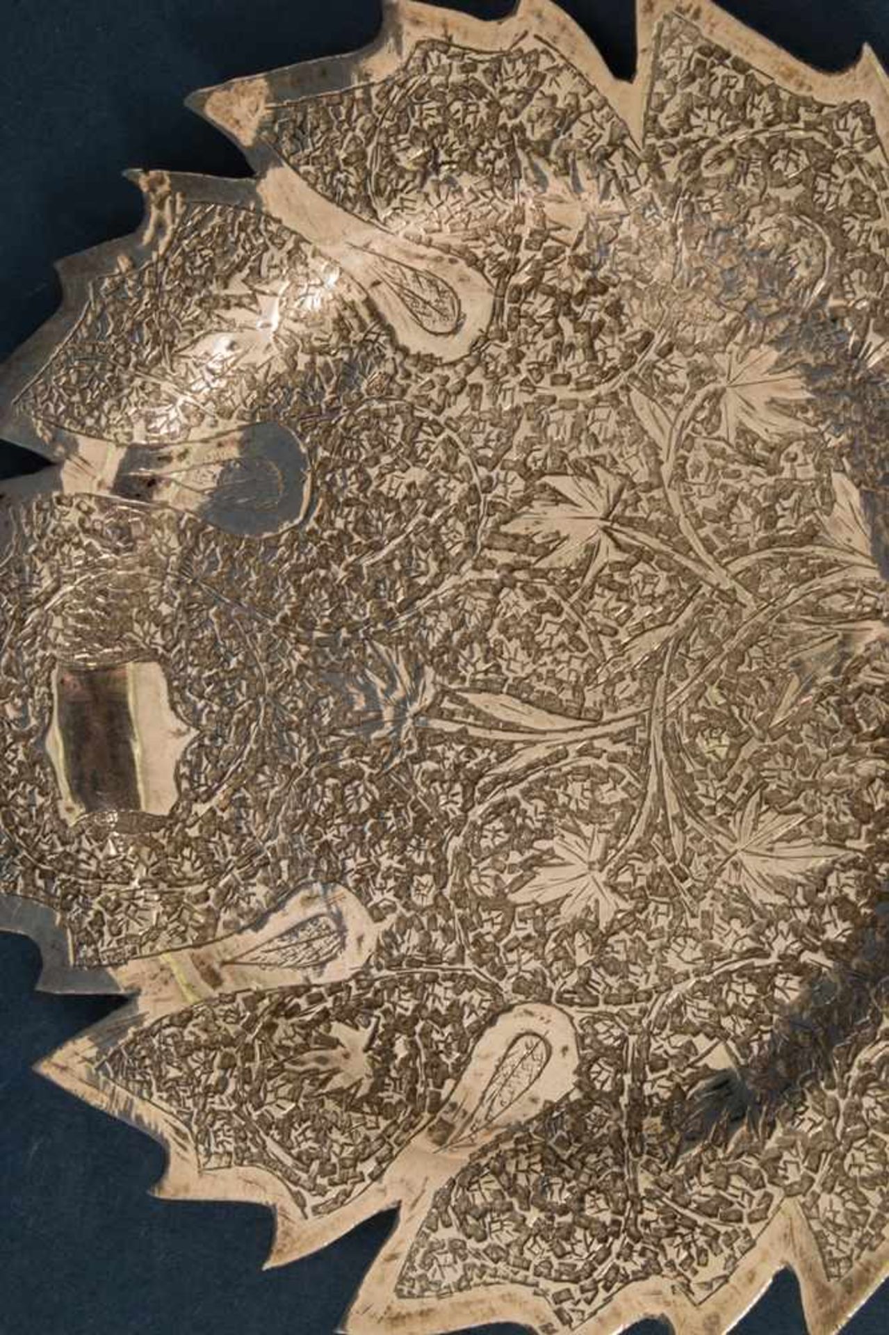 Persische Anbietschale/Blattschale mit Griff, 875er Silber (geprüft), ca. 14,5 x 12 cm, ca. 56 gr. - Bild 4 aus 8