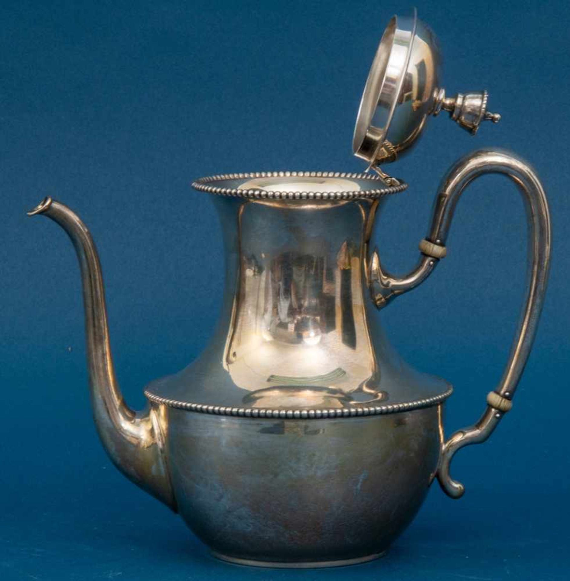 Elegante 925er Sterlingsilber Kaffeekanne mit "Perlrand"- Dekor, Höhe ca. 21 cm, ca. 619 gr. Sehr - Bild 7 aus 8