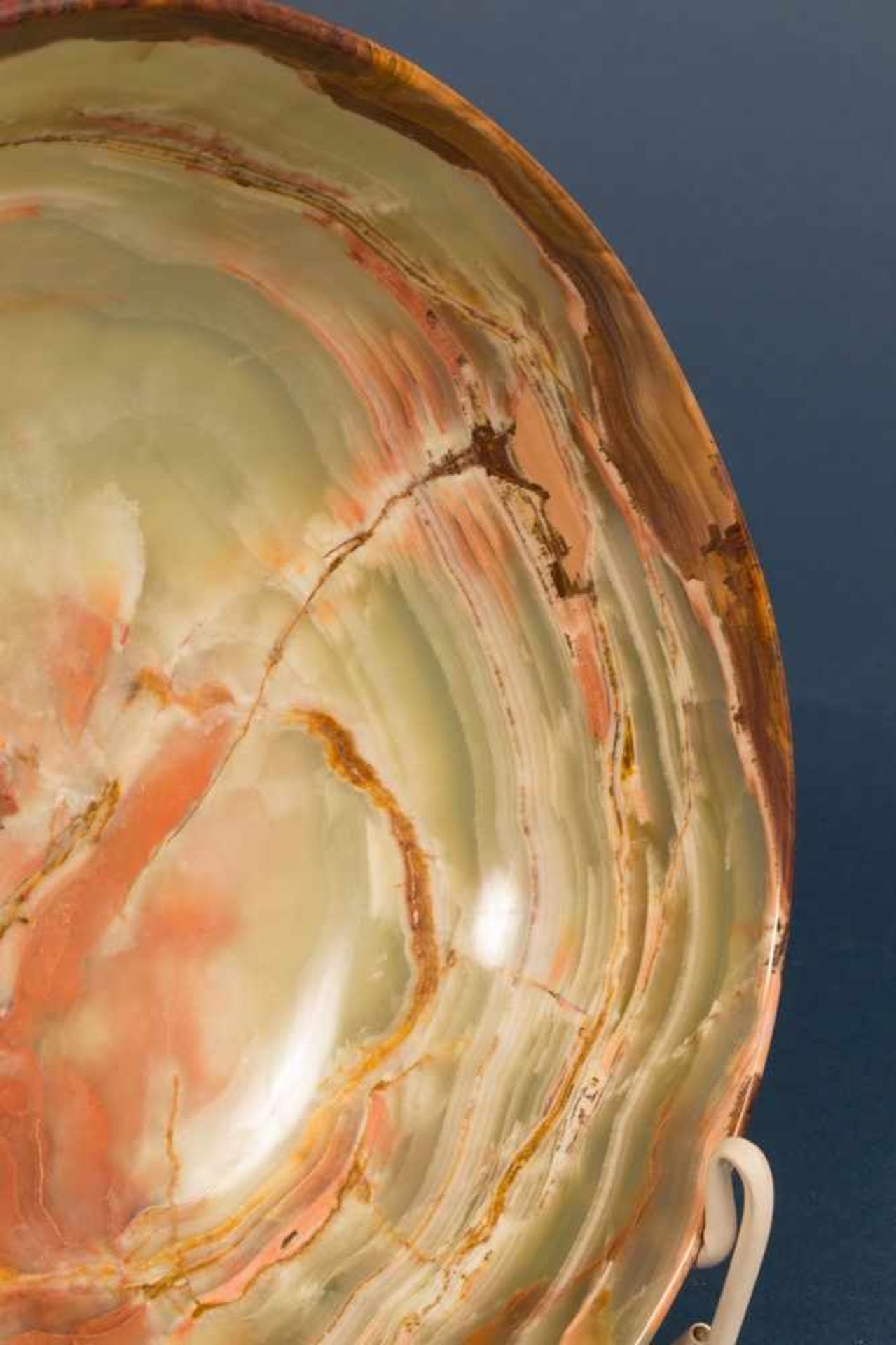 Polierte runde Mineralstein-Schale mit hochgezogenem Rand, Onyx? Höhe ca. 6,5 cm. Durchmesser ca. 20 - Bild 7 aus 8