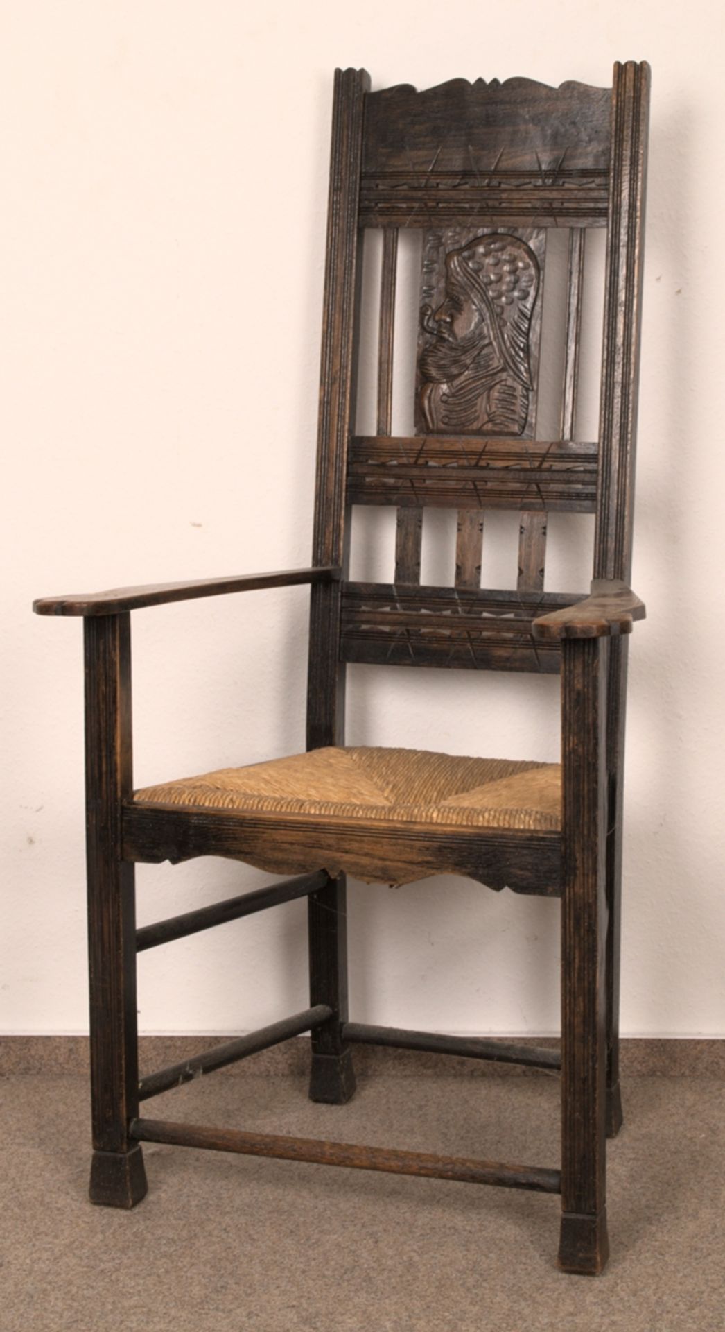 Antiker Hochlehner Armlehnstuhl, in Worpsweder-Manier gefertigter Eichenstuhl mit figürlich