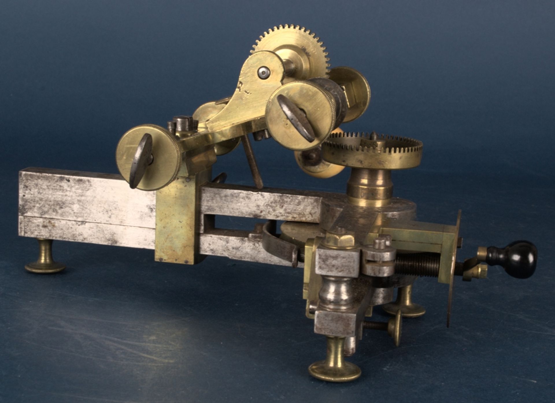 Zahnradfräsmaschine/Zahnräderschneidemaschine, frühes Uhrmacherwerkzeug, deutsch Mitte 18. Jhd., - Image 2 of 29