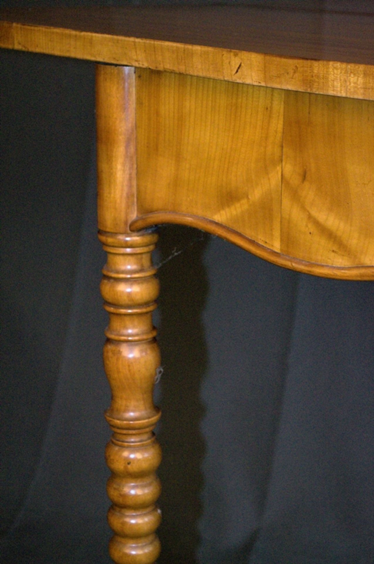 Konsoltisch/Spieltisch. Spätes Biedermeier um 1840/50. Kirschbaum massiv & furniert. Gepflegter - Image 12 of 24