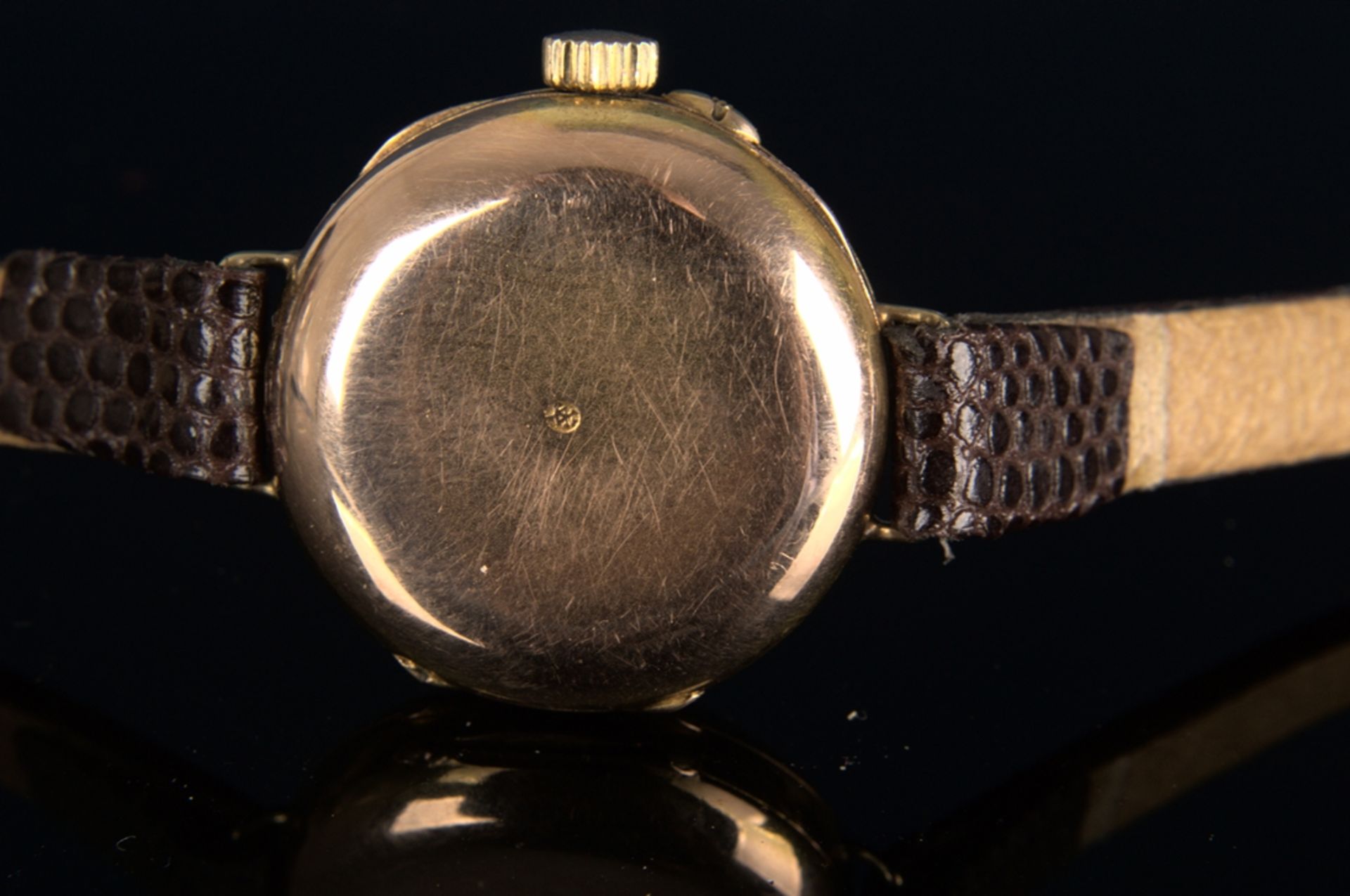 Elegante, frühe Damenarmbanduhr, um 1900, rundes, an der Oberseite gewölbtes, massives 585er - Image 5 of 9