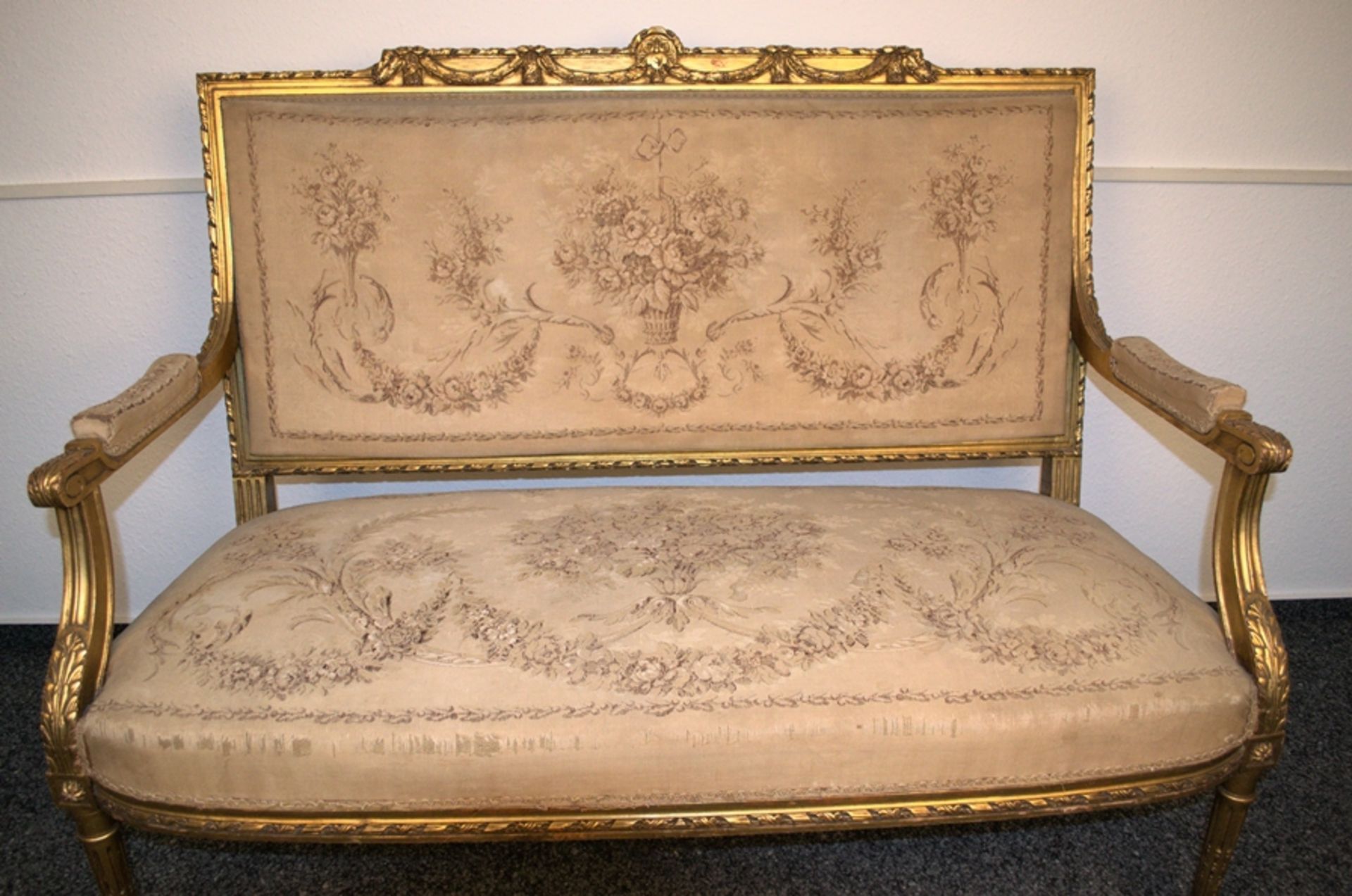 Prachtvolles Kanapee, Louis XVI-Stil, Frankreich um 1890. Zweisitzige, gepolsterte Sitzbank, - Image 4 of 12