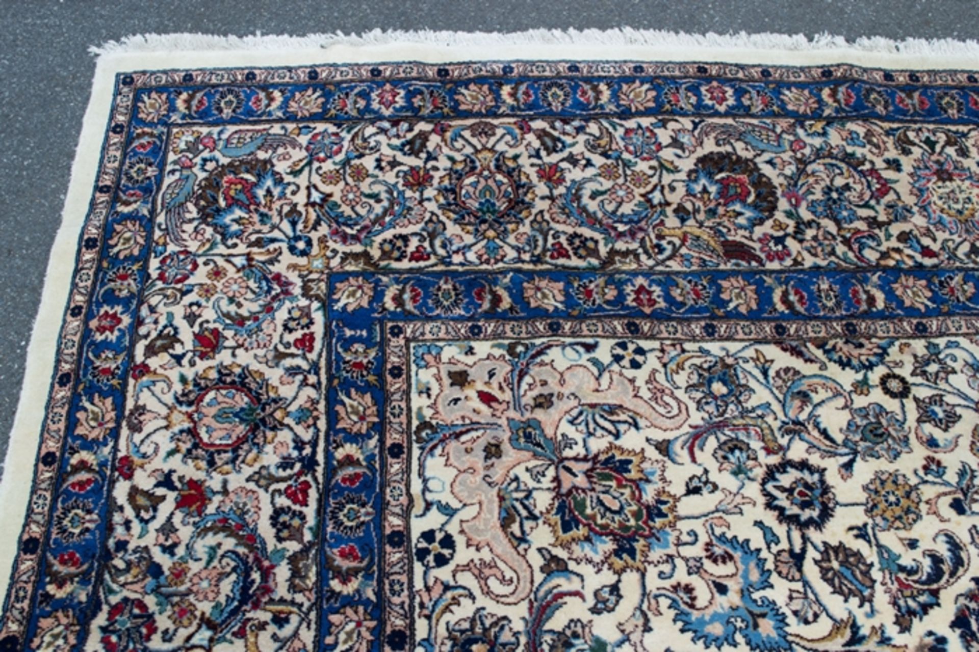 Großer, eleganter Orientteppich, Iran, Ende 20. Jhd., ca. 290 x 450 cm. Durchgemusterter Fond, - Bild 8 aus 17