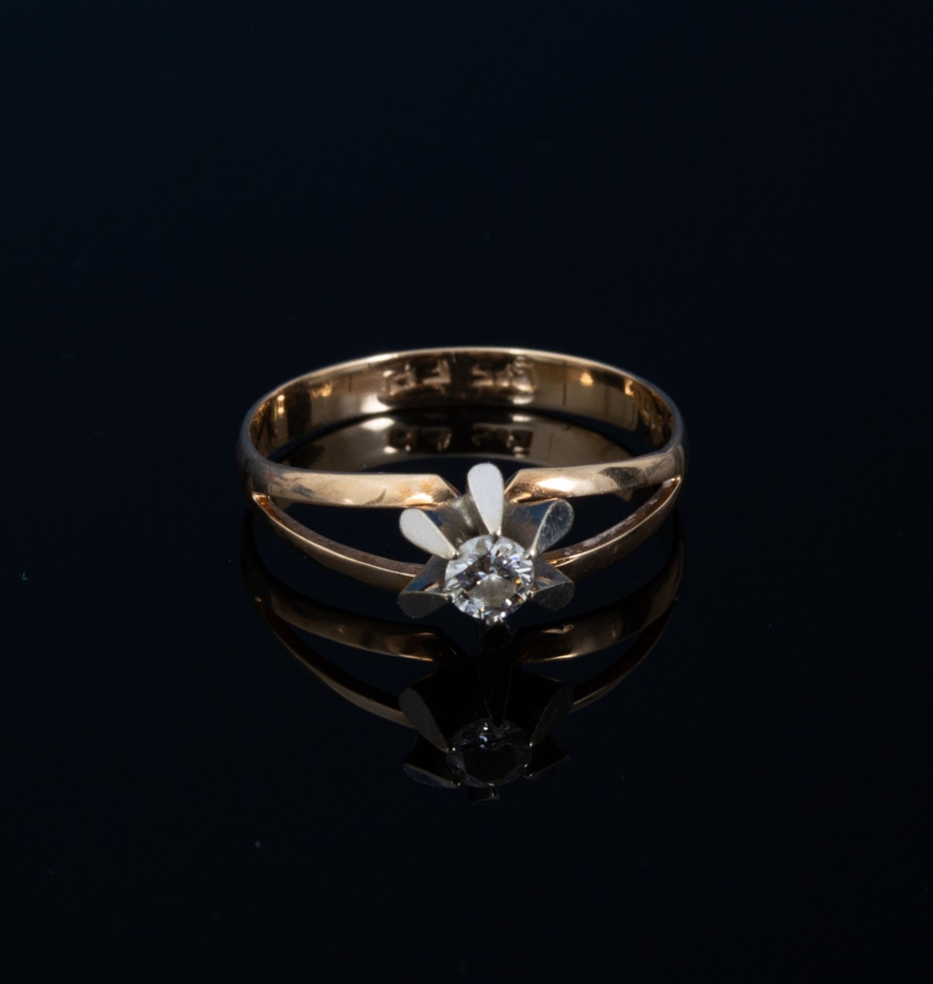 Diamantring. 585er Rosegold mit Diamant in weiß von ca. 0,16 ct (lt. Ringschiene). - Bild 2 aus 4