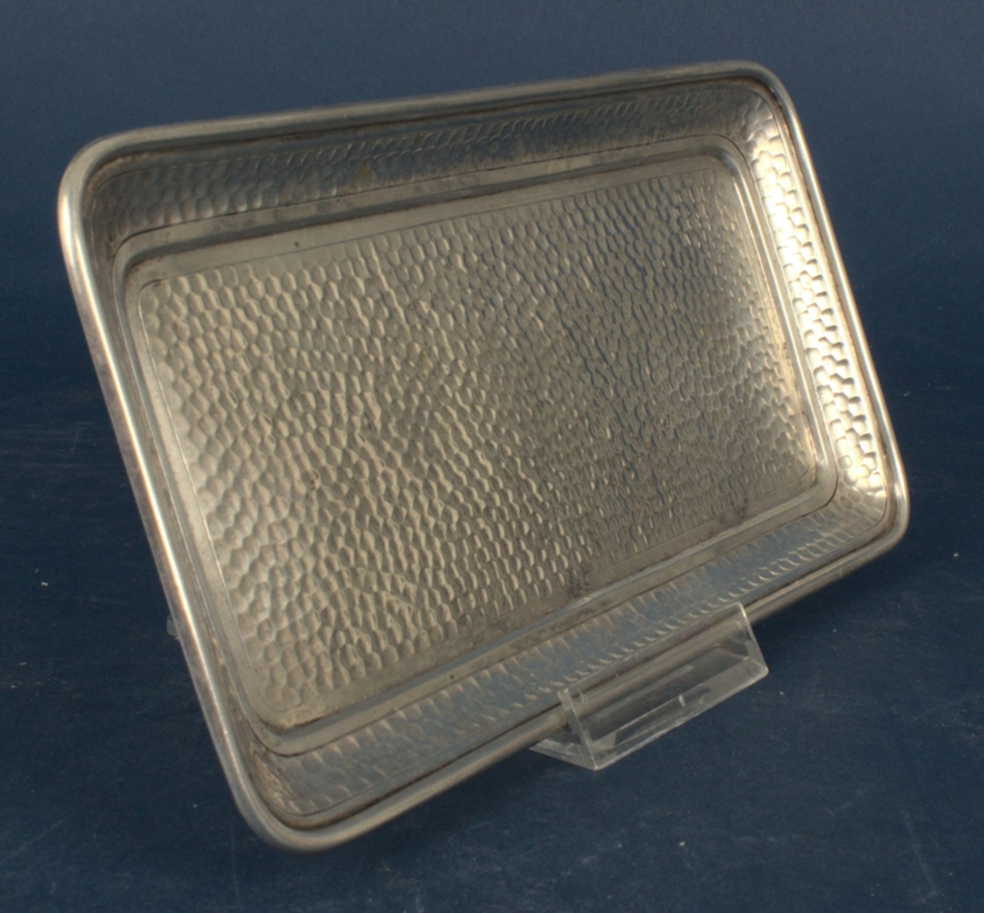 Rechteckiges 800er Silber-Tablett mit Hammerschlagdekor, ca. 214 gr. schwere Handarbeit von F. - Bild 3 aus 9