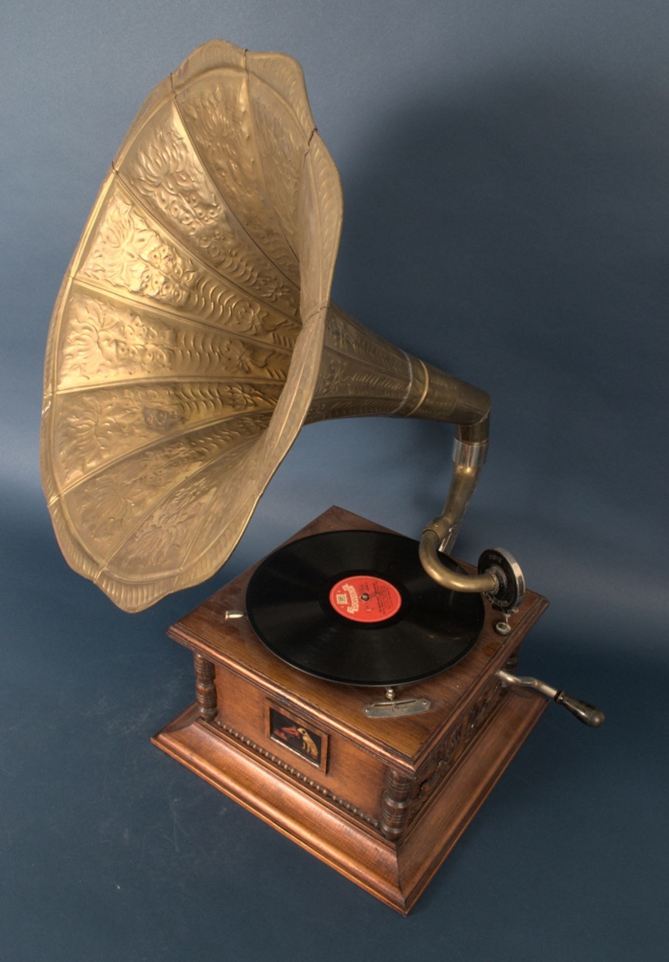 Spielbereites, nostalgisches Trichtergrammophon/Reproduktion eines frühen Schallplattenspielers - Bild 7 aus 19