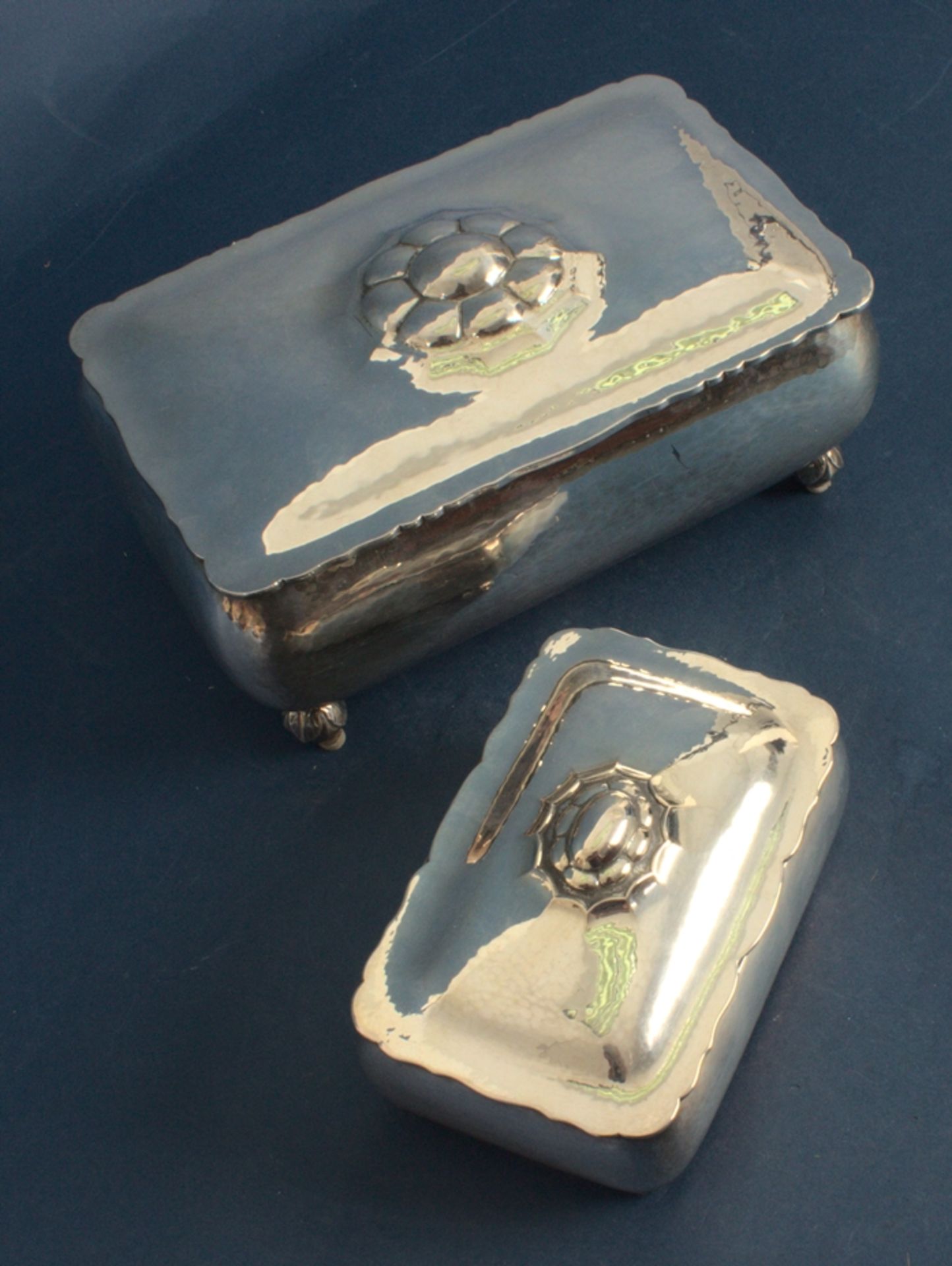 Paar Deckeldosen in versch. Größen, massives 835er Silber, von Wilhlem Binder/Schwäbisch Gmünd, - Bild 3 aus 17