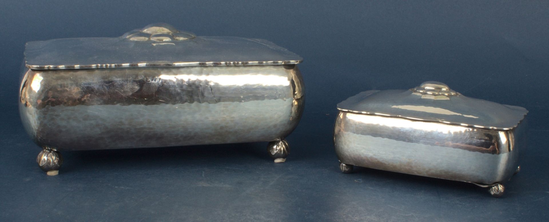 Paar Deckeldosen in versch. Größen, massives 835er Silber, von Wilhlem Binder/Schwäbisch Gmünd, - Bild 6 aus 17