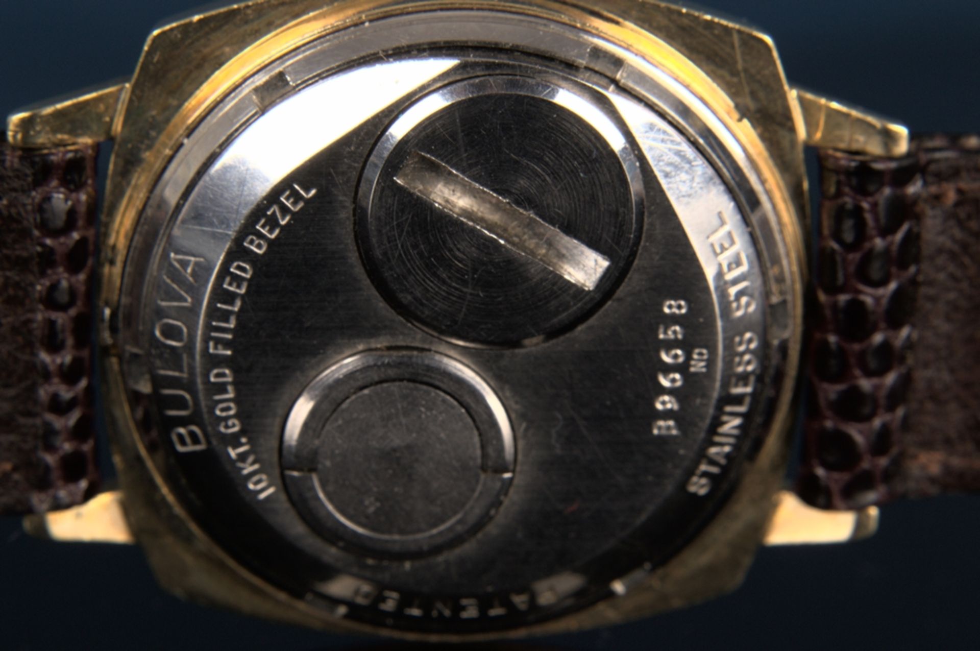 "BULOVA ACCUTRON" Herrenarmbanduhr der 1960er/70er Jahre in optisch sehr schöner Erhaltung. - Image 4 of 9