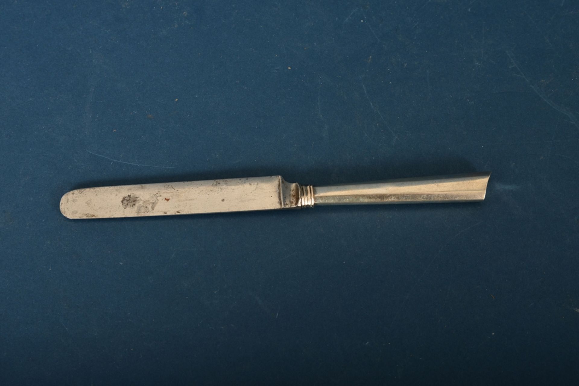 6 antike Obstmesser, deutsch um 1800/20, Silber geprüft. Länge je ca. 20 cm. Klingen mit - Bild 3 aus 3