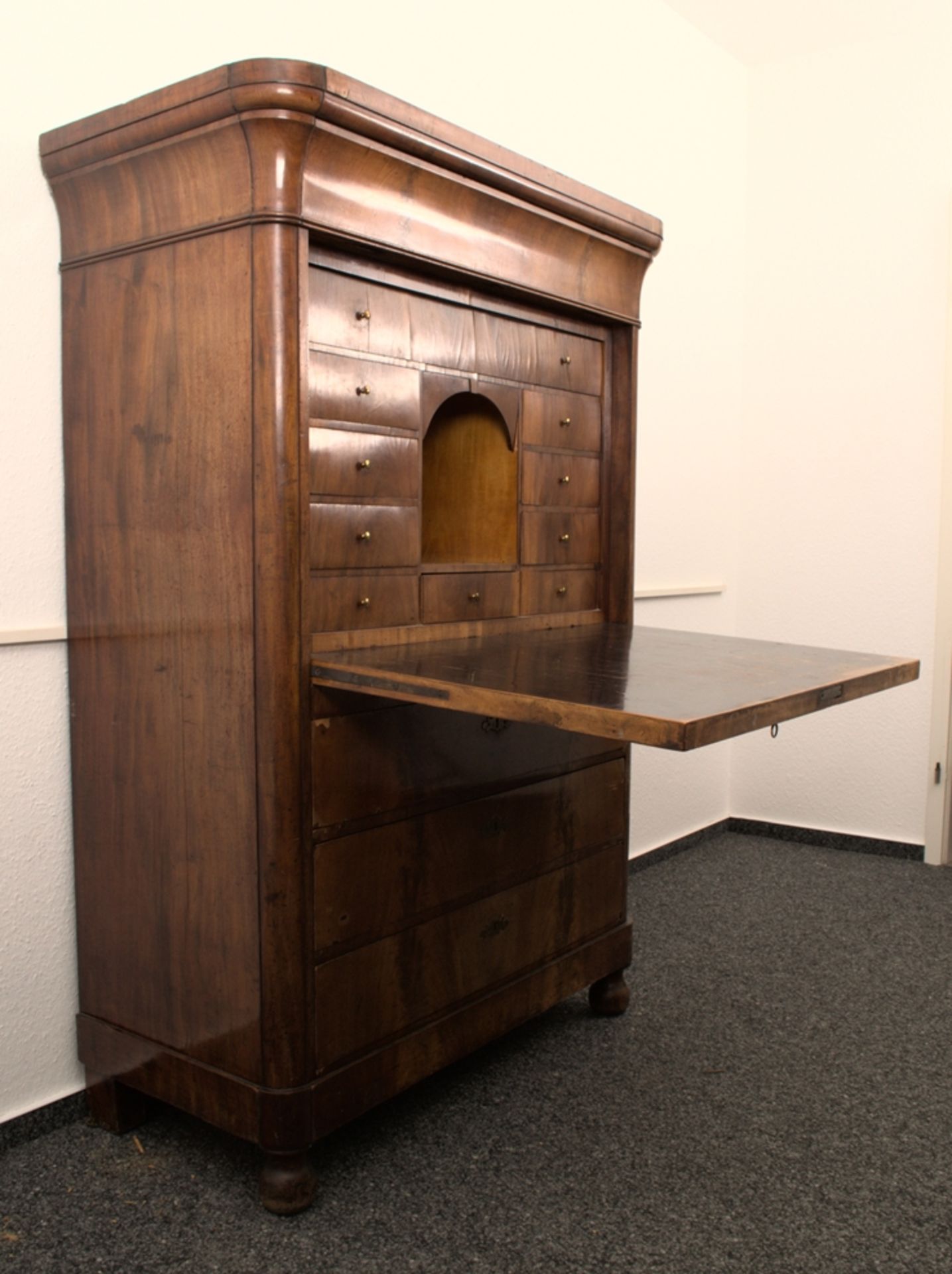 Antiker Biedermeier Standsekretär, deutsch um 1840. Mahagoni massiv & furniert. Formschöner, - Bild 4 aus 22