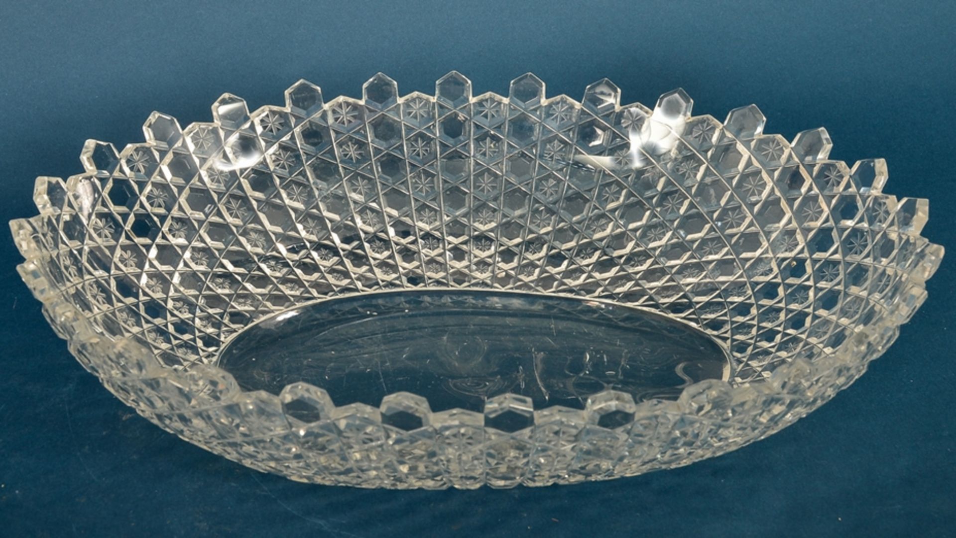 Große, ovale Kristallglas Schüssel, Länge ca. 38 cm, sehr schöner Erhalt, wohl 1930er Jahre.