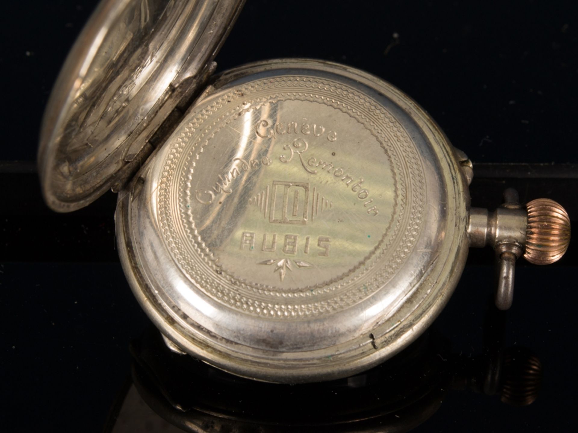 Antike silberne Damentaschenuhr, um 1900, Funktion ungeprüft. Durchmesser ca. 35 mm. - Image 4 of 7