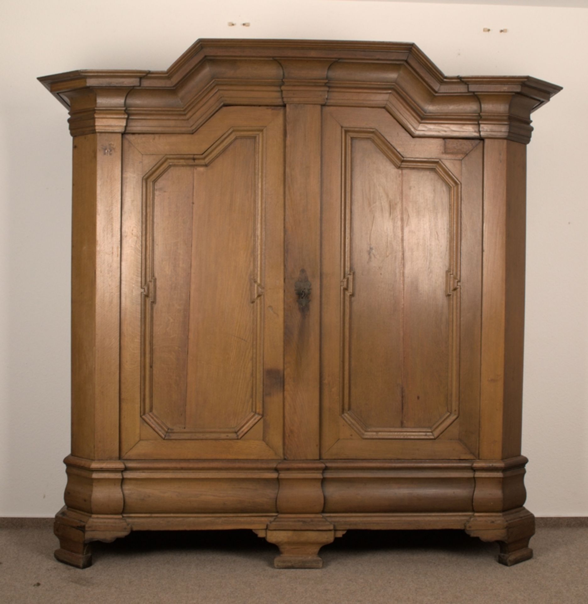 Großer Dielenschrank/Barockschrank, norddeutscher Barock um 1760/80, Eiche massiv, voll zerlegbarer, - Bild 4 aus 16