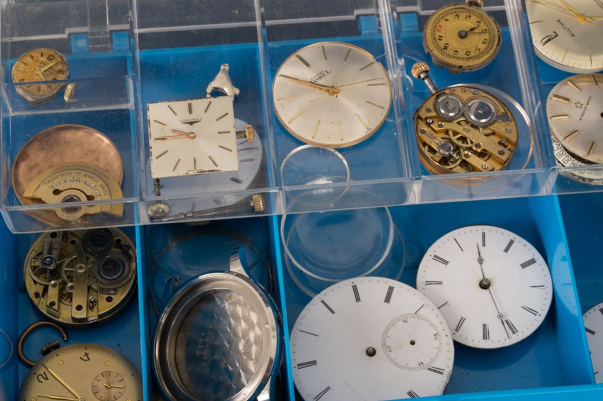 Kleine Sammlung versch. Armband- & Taschenuhren-Werke, Uhrengehäuse, Ziffernblätter und weiterer - Image 6 of 7