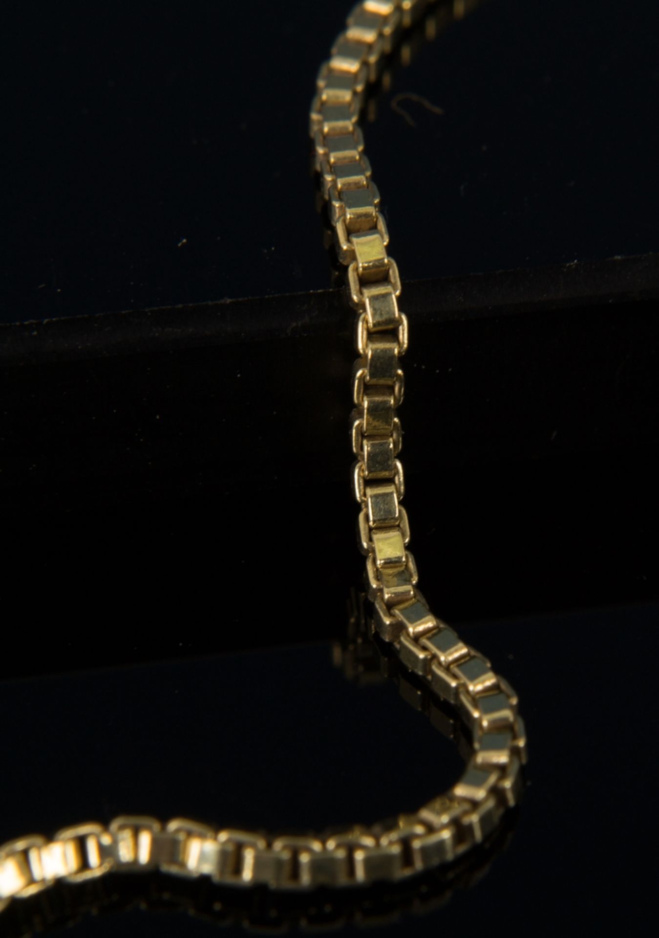 585er Gelbgold - Taschenuhrenkette, spätes 20. Jhdt.; Länge inkl. Karabinerverschluss ca. 23 cm, ca. - Image 3 of 4