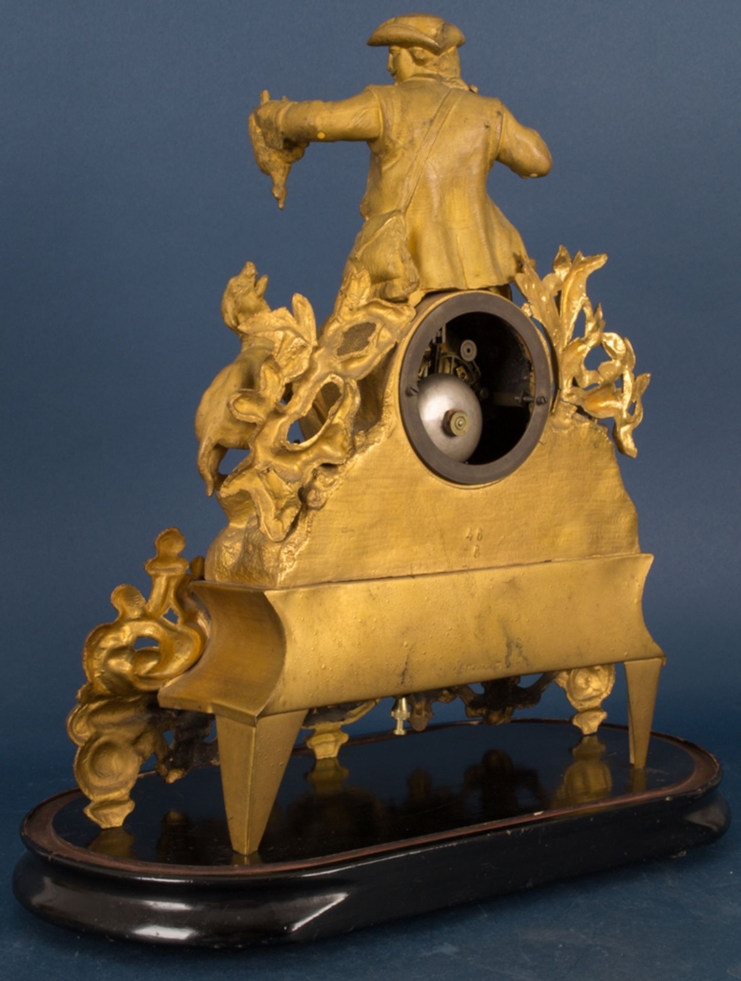 Antike Kaminuhr von Jäger bekrönt, goldbronzierter Metallguss auf ebonisiertem, ovalem Sockel, - Image 10 of 16