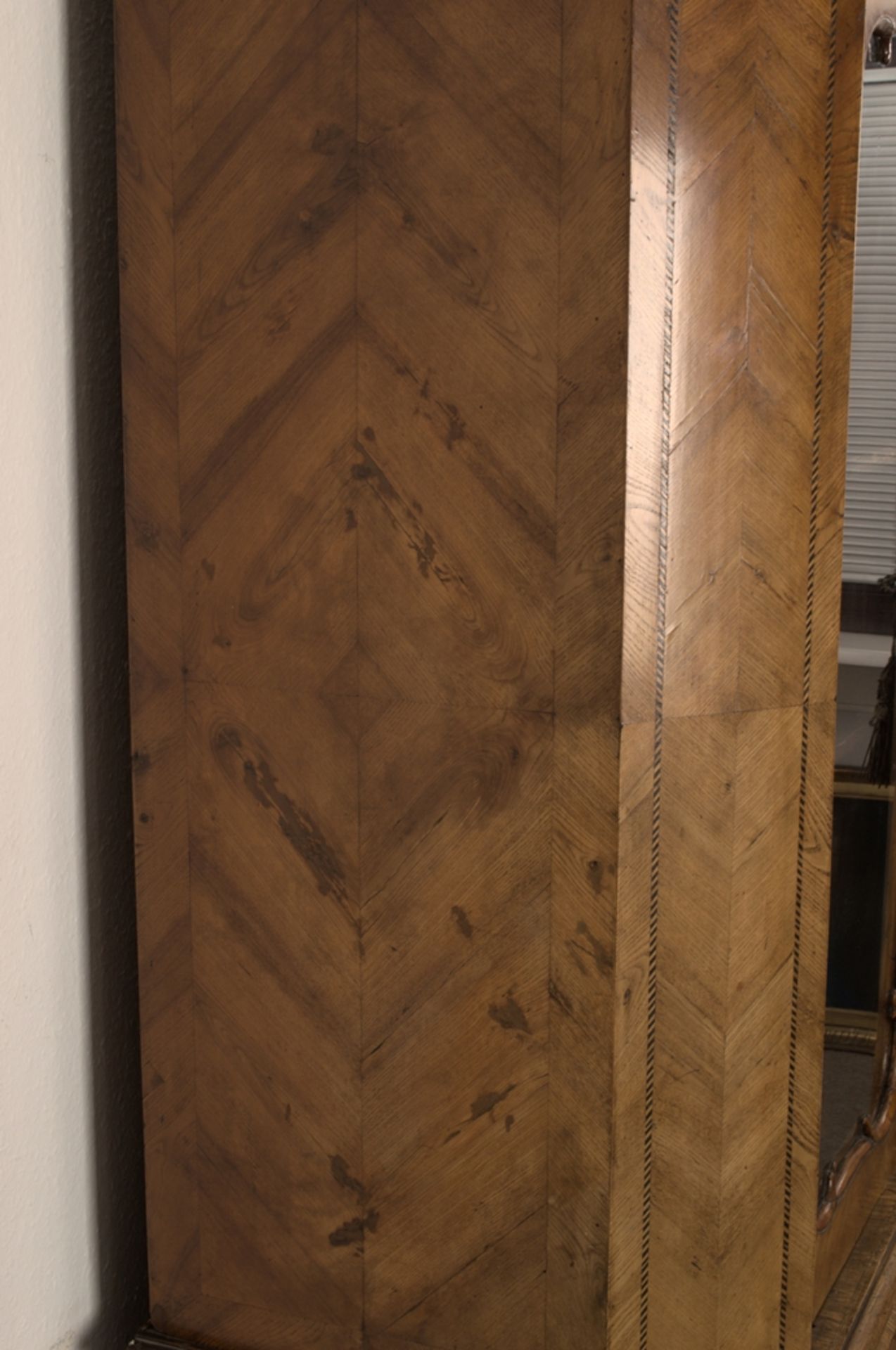 Barocker Stollenschrank/Glasschrank, norddeutscher Spätbarock Ende 18. Jhd., zu restaurierender - Bild 14 aus 41