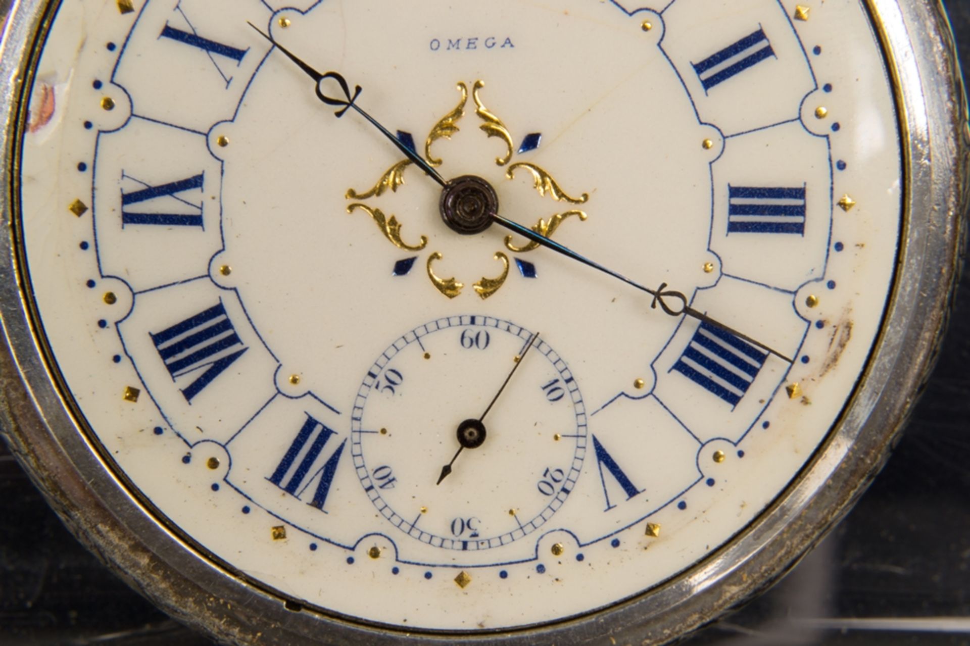 Prächtige OMEGA-Herrentaschenuhr, aufwändig gestaltetes elfenbeinfarbiges Emailleziffernblatt mit - Bild 4 aus 11