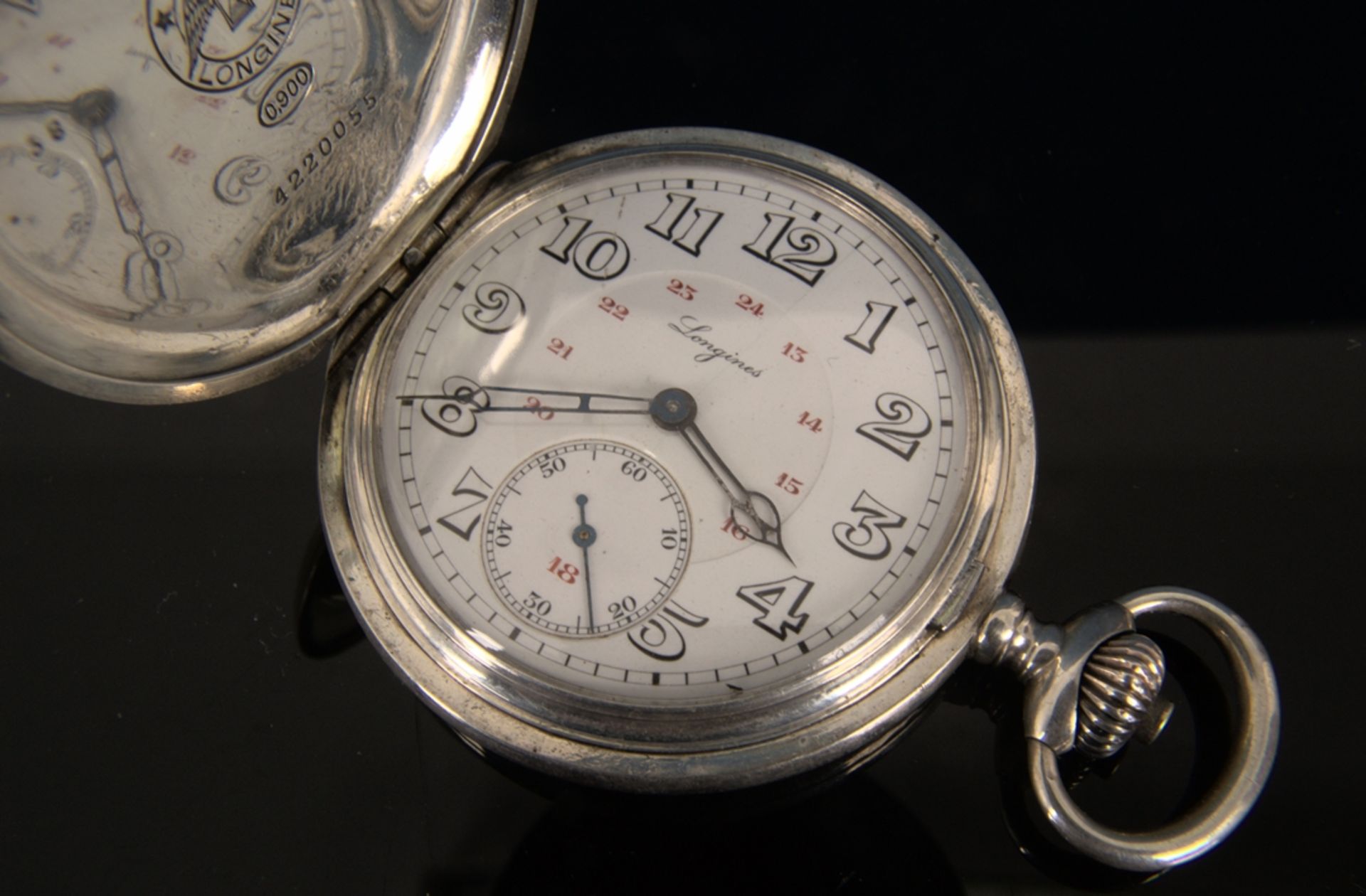 Elegante LONGINES Savonette Herrentaschenuhr der 1920er/30er Jahre; schlichtes 900er