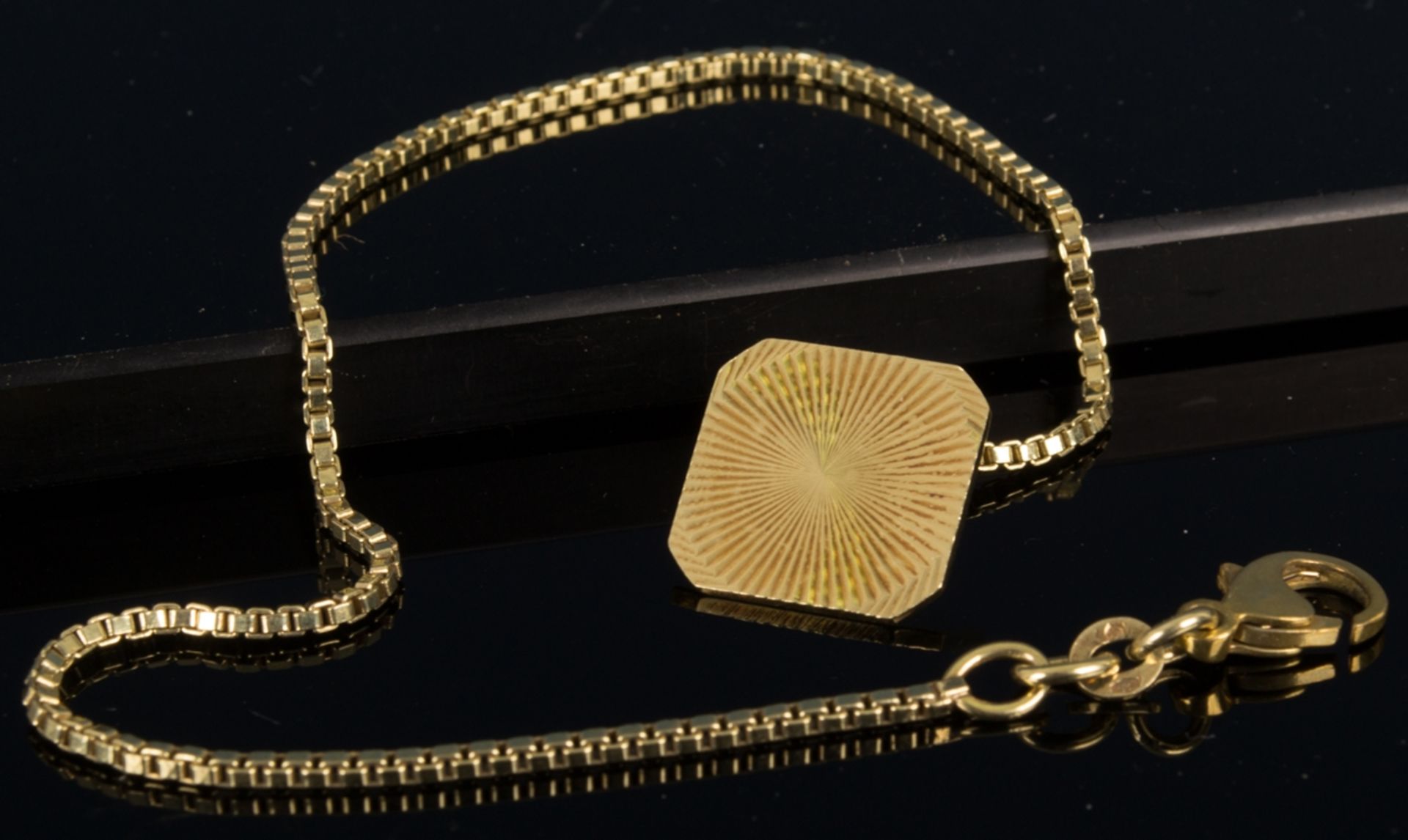 585er Gelbgold - Taschenuhrenkette, spätes 20. Jhdt.; Länge inkl. Karabinerverschluss ca. 23 cm, ca.