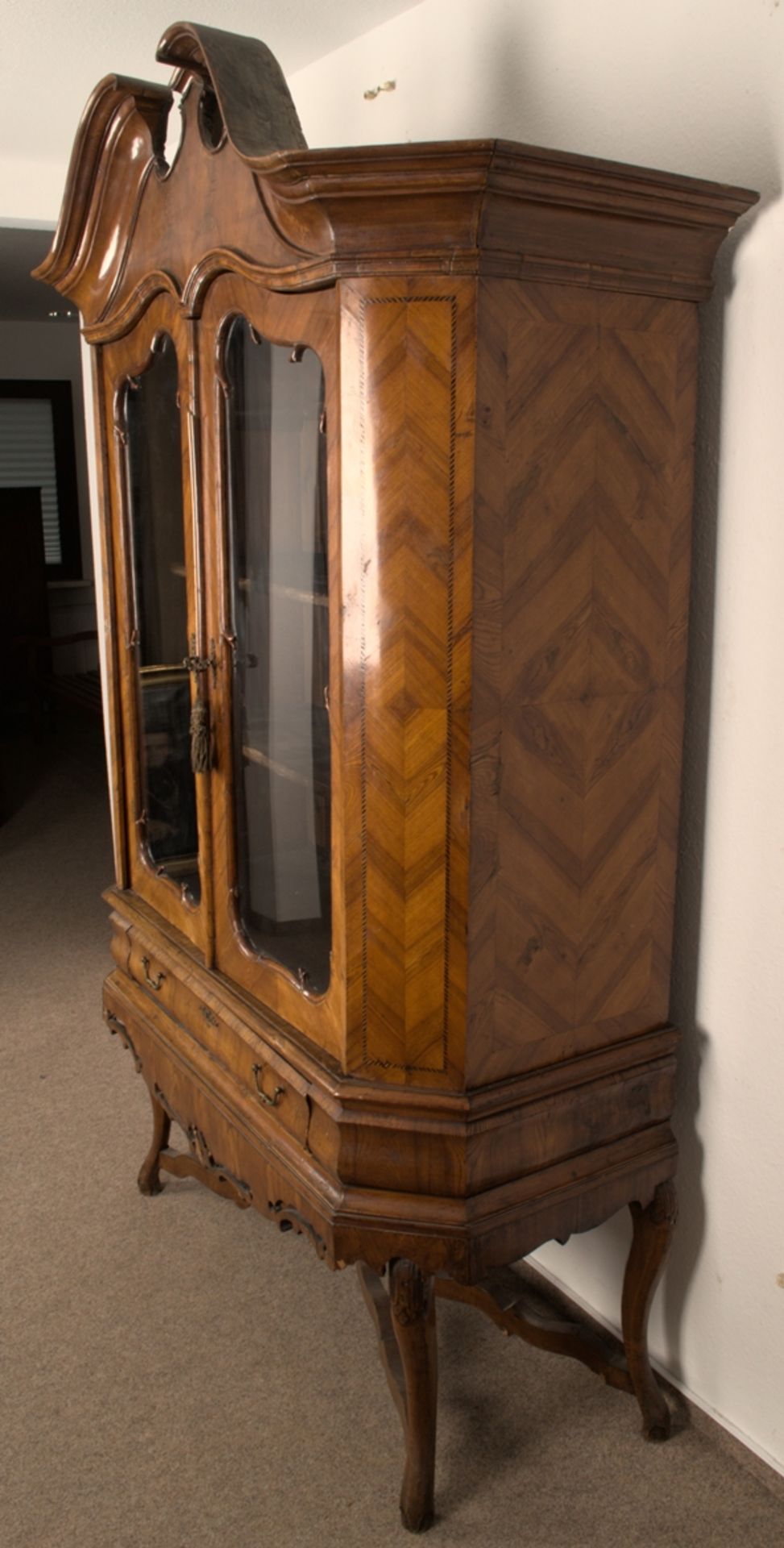 Barocker Stollenschrank/Glasschrank, norddeutscher Spätbarock Ende 18. Jhd., zu restaurierender - Bild 39 aus 41