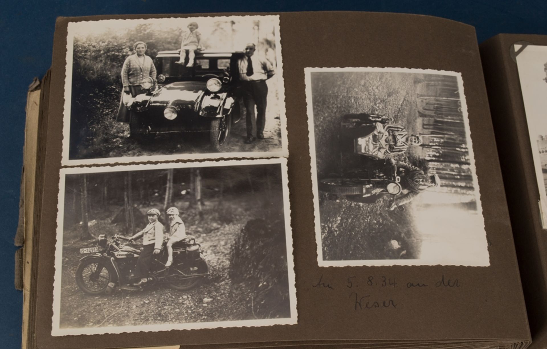 Privates Fotoalbum mit ca. 136 schwarz/weiß Aufnahmen der 1920er/ 30er Jahre aus der Region - Image 9 of 14