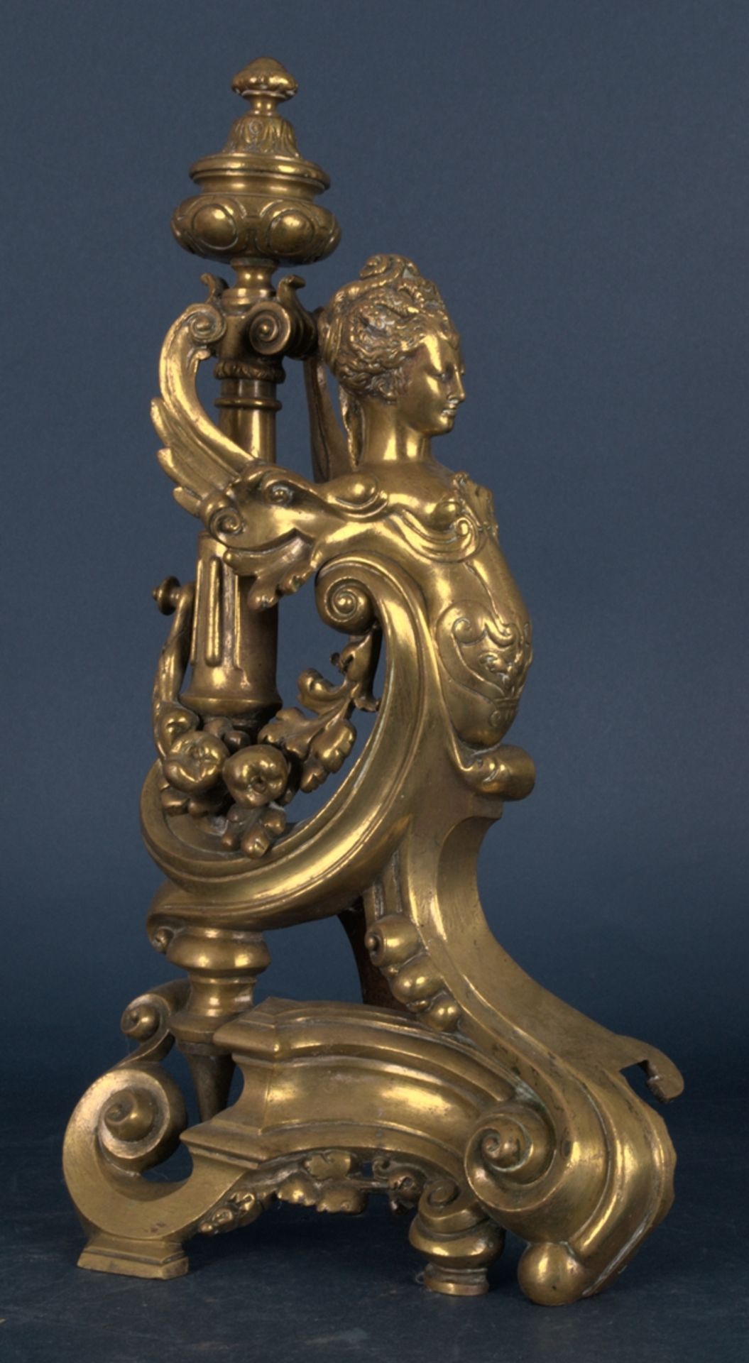 Antiker Kaminbock in opulenter barocker Manier, Historismus 19. Jhd., Höhe ca. 46 cm. Ideal als
