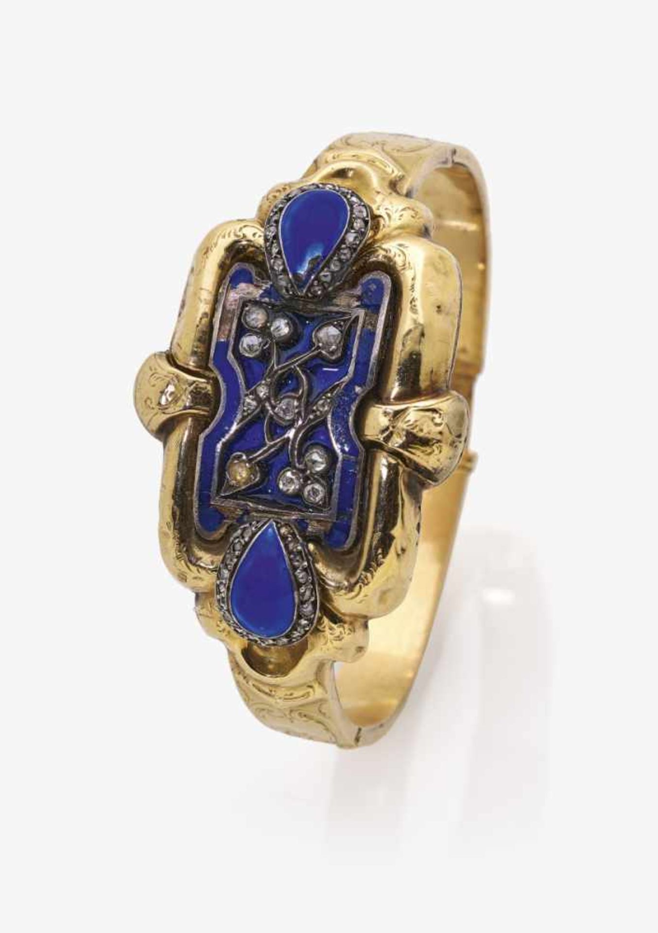 Armreif mit Diamantrosen und blauem EmailParis, um 1880 Gelbgold 750/-, getestet. Französische