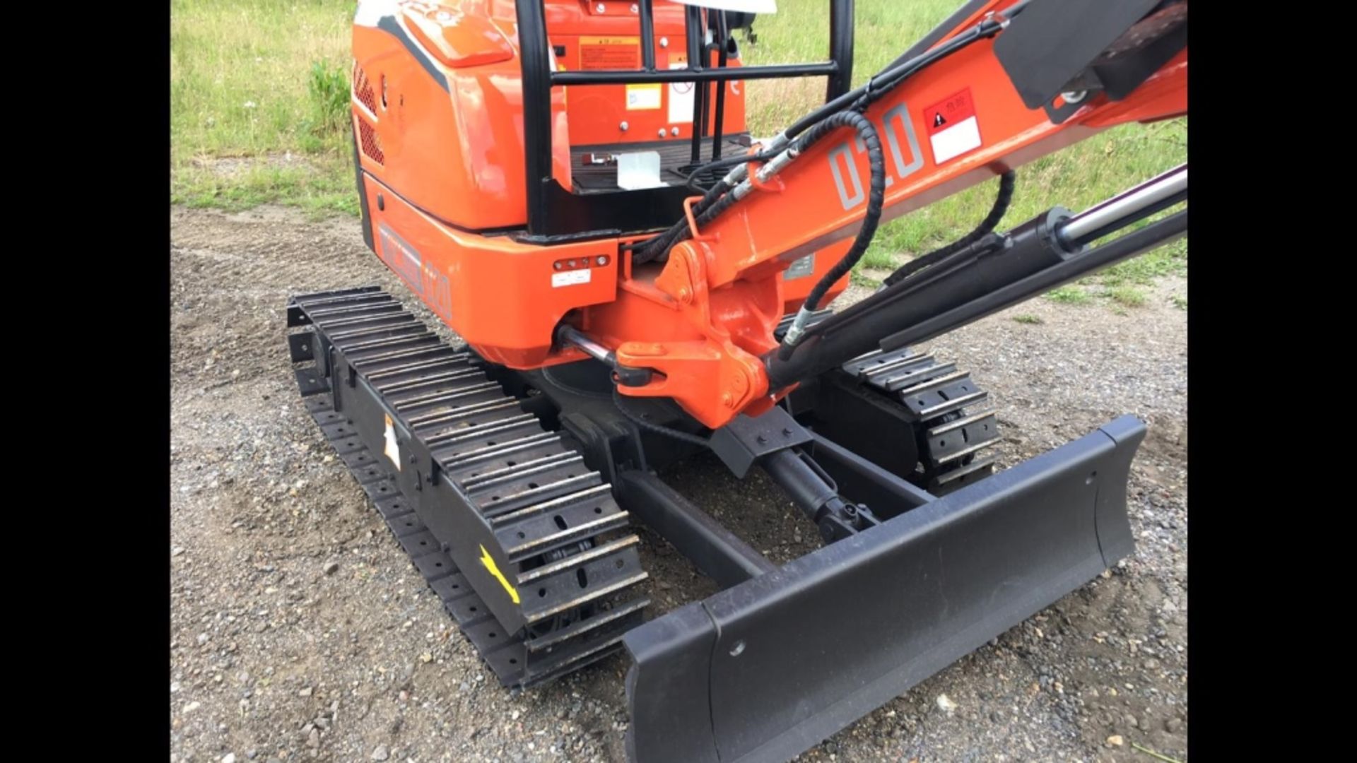 New two tonne Mini Digger - Image 12 of 16