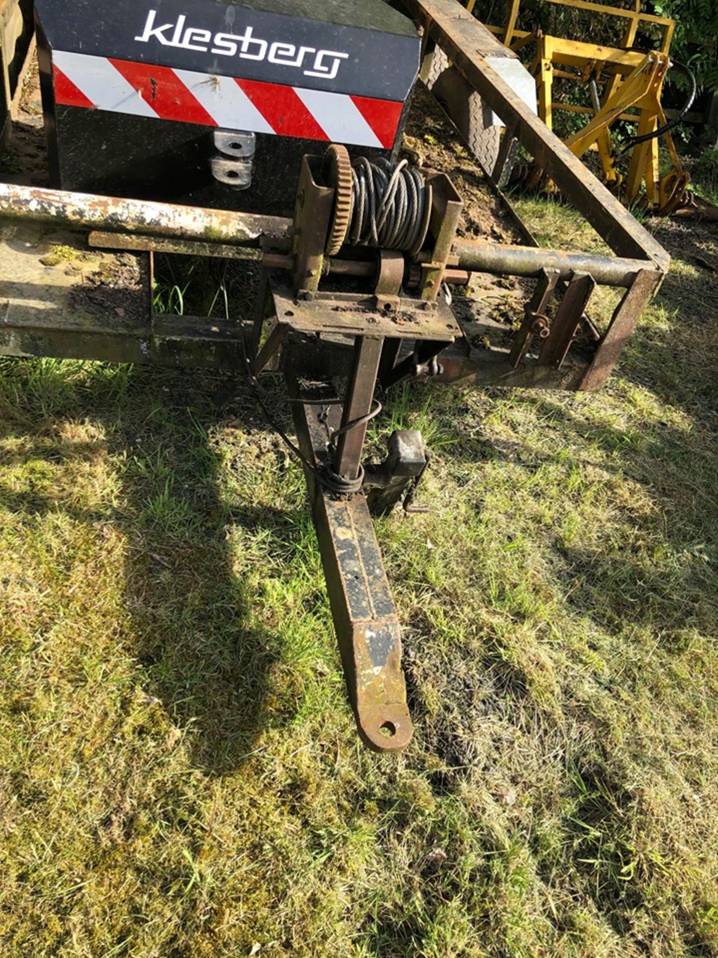 LOW LOADER TRAILER WITH WINCH NB CONTENTS NOT INCLUDED