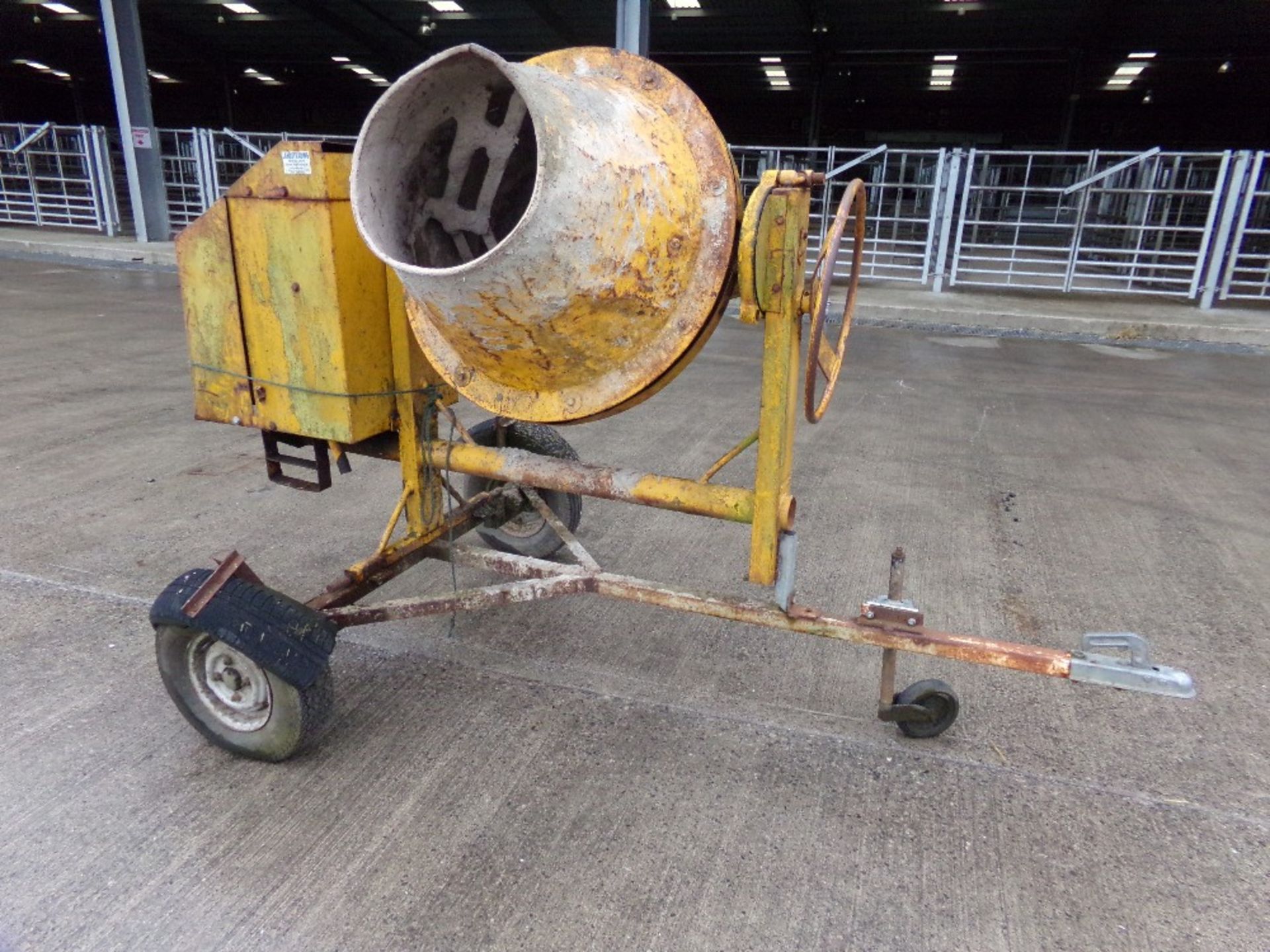 DIESEL TOWABLE CEMENT MIXER