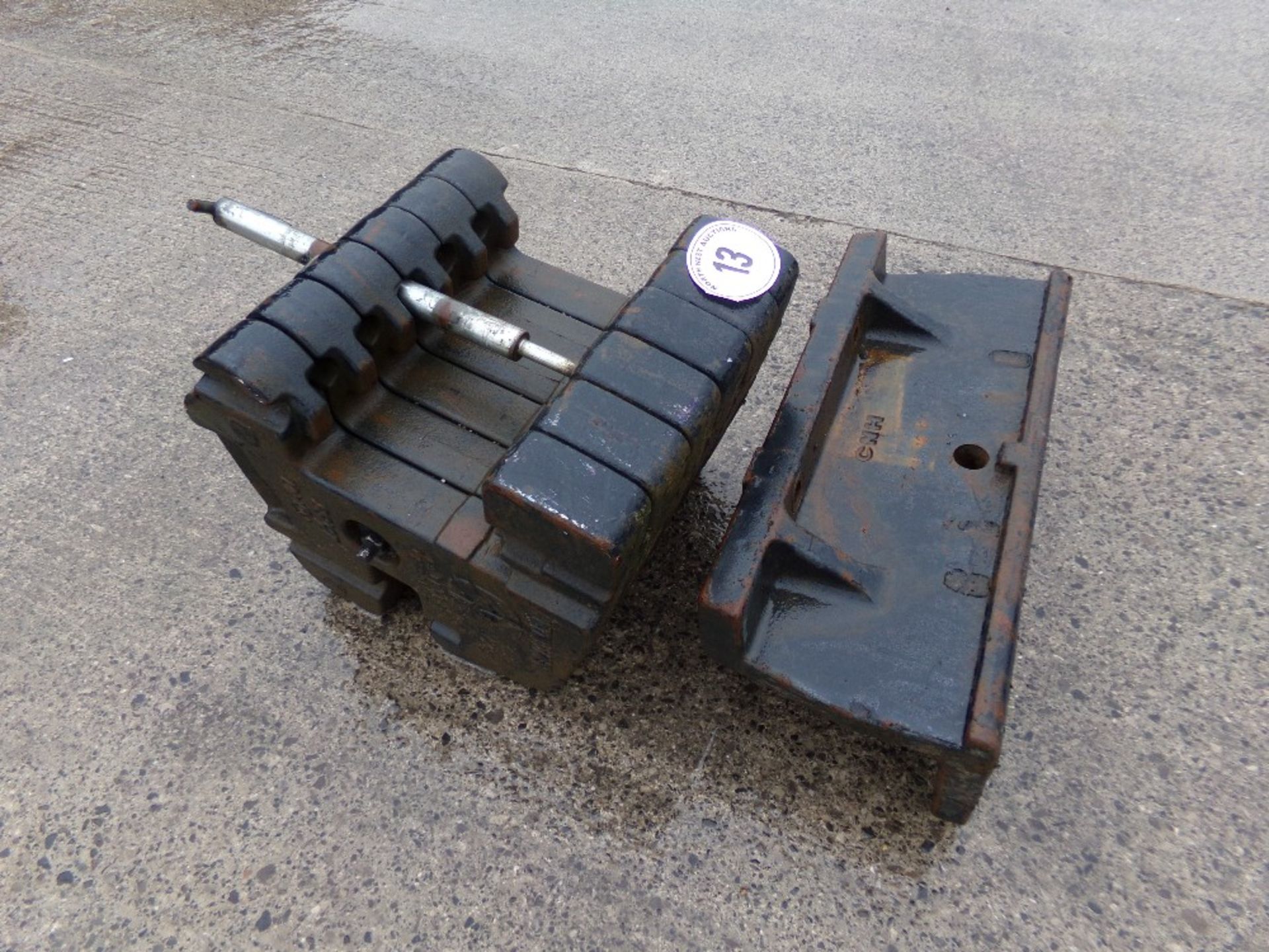 FRONT TRACTOR WEIGHTS WITH FRAME TO FIT - Image 3 of 4