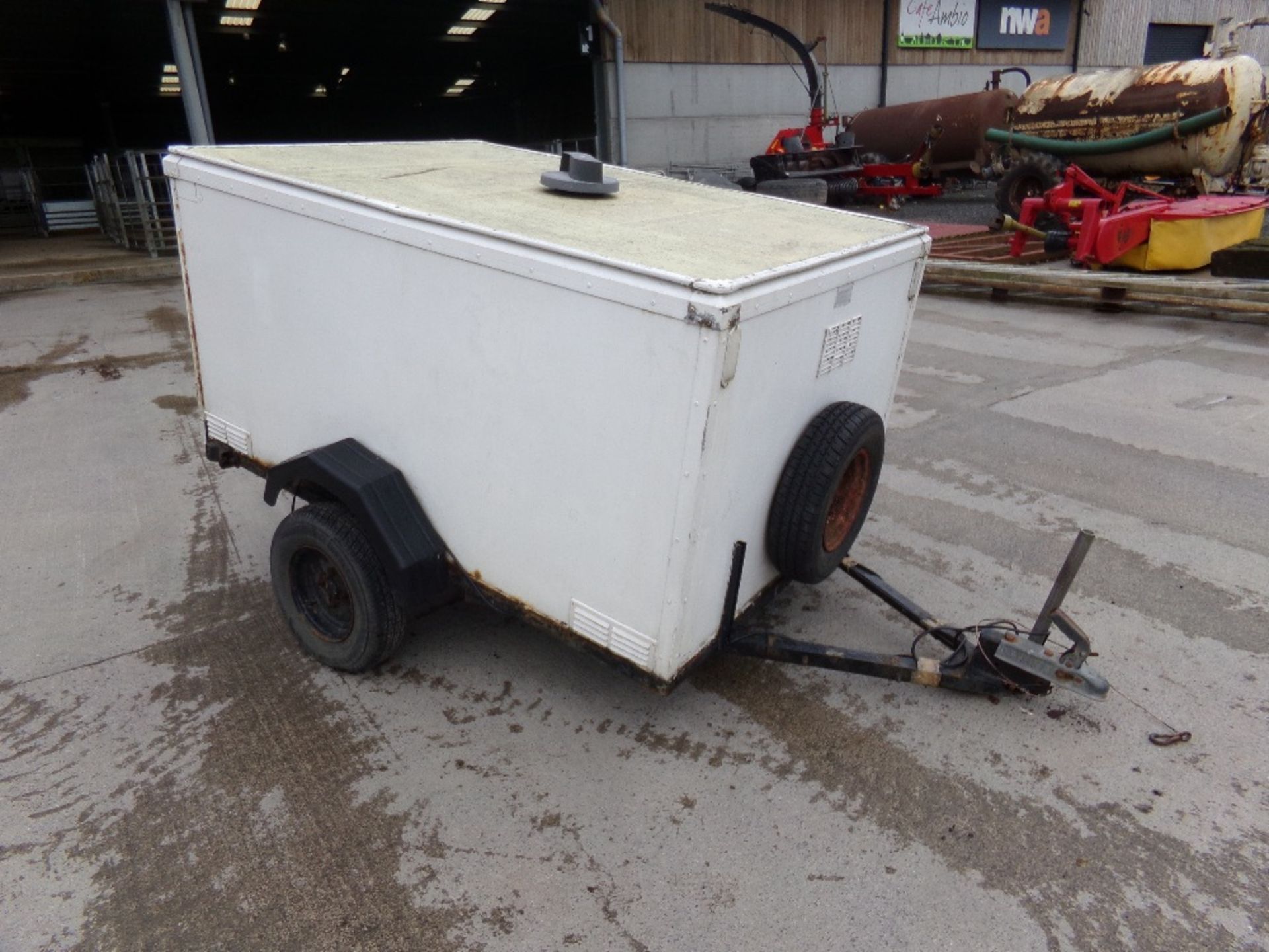 SMALL 6 X 4 DOG TRAILER