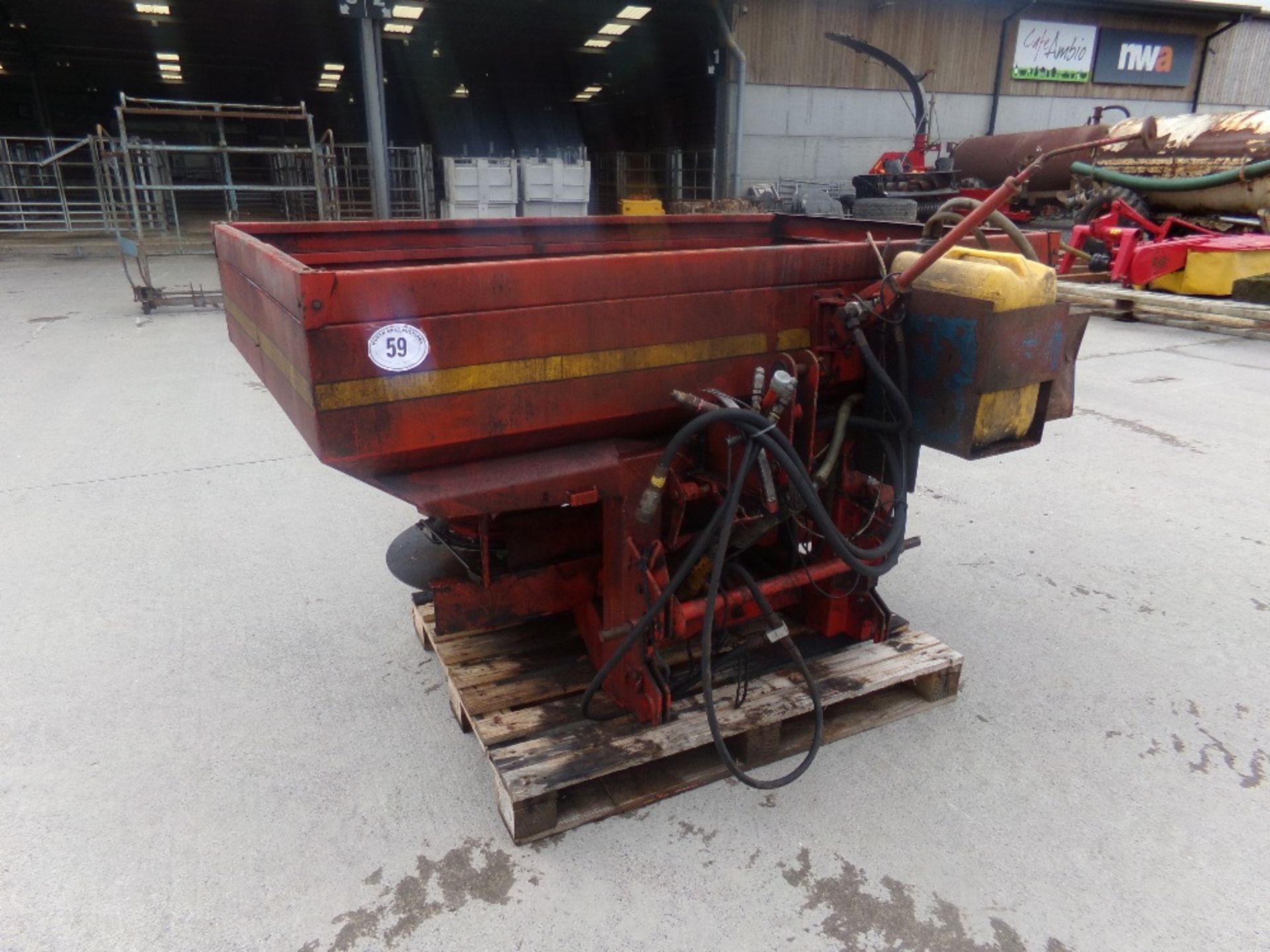 BAMLETT FERT SPINNER